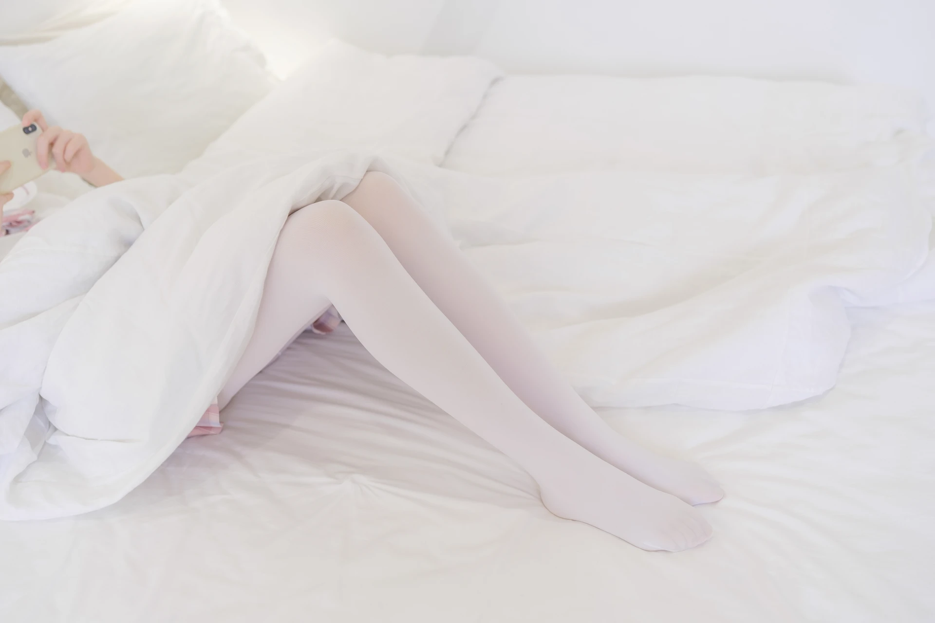 森萝财团 内部VIP系列 微风-03 白丝粉色JK制服 [109P1V-3.1G]