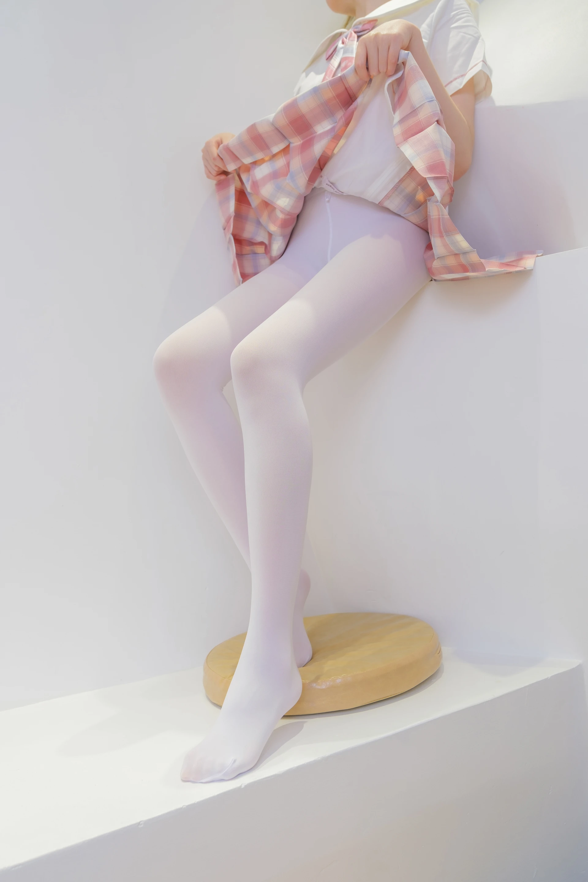 森萝财团 内部VIP系列 微风-03 白丝粉色JK制服 [109P1V-3.1G]