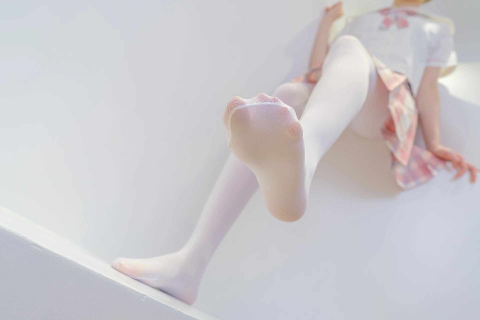 森萝财团 内部VIP系列 微风-03 白丝粉色JK制服 [109P1V-3.1G]