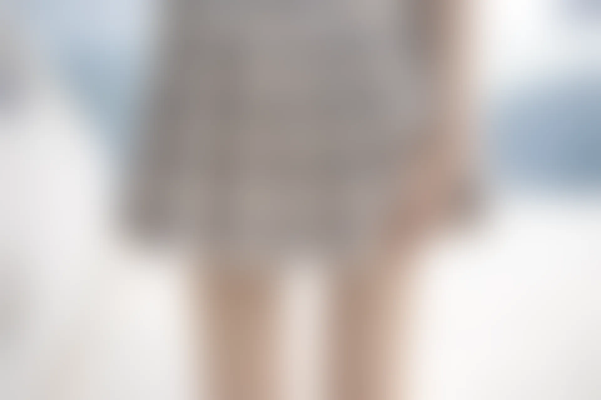 C19.004 楼梯上的果腿格裙 [40P-96MB]