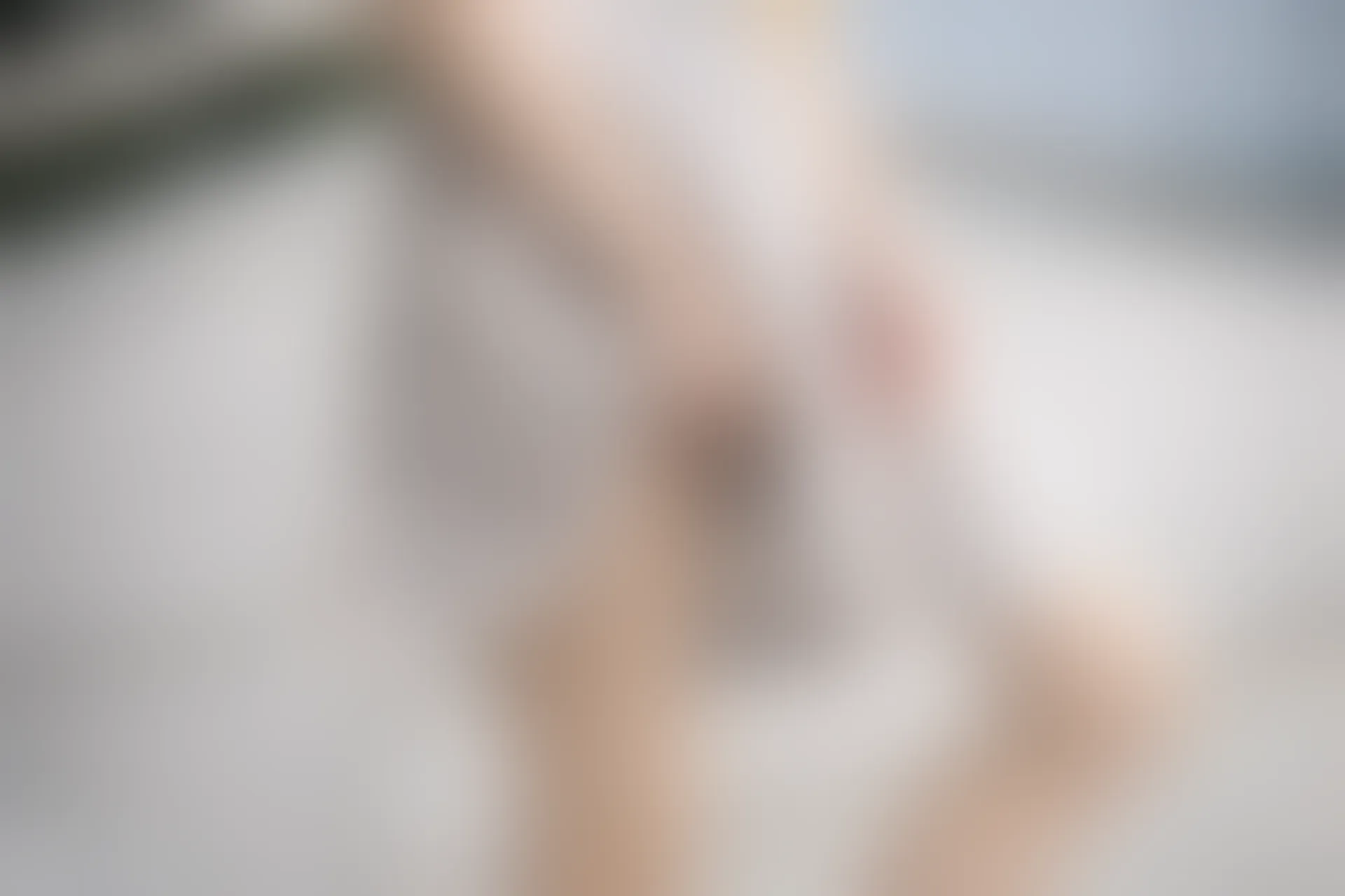 C19.004 楼梯上的果腿格裙 [40P-96MB]