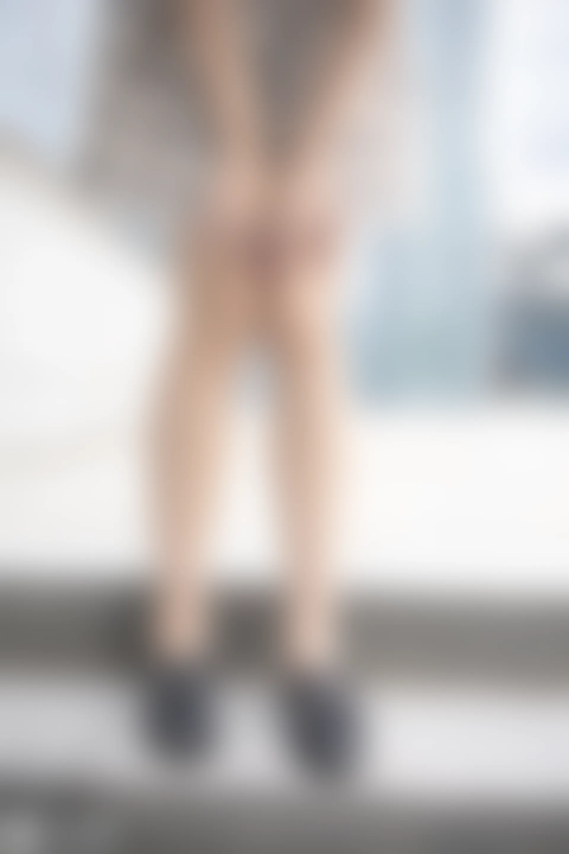C19.004 楼梯上的果腿格裙 [40P-96MB]
