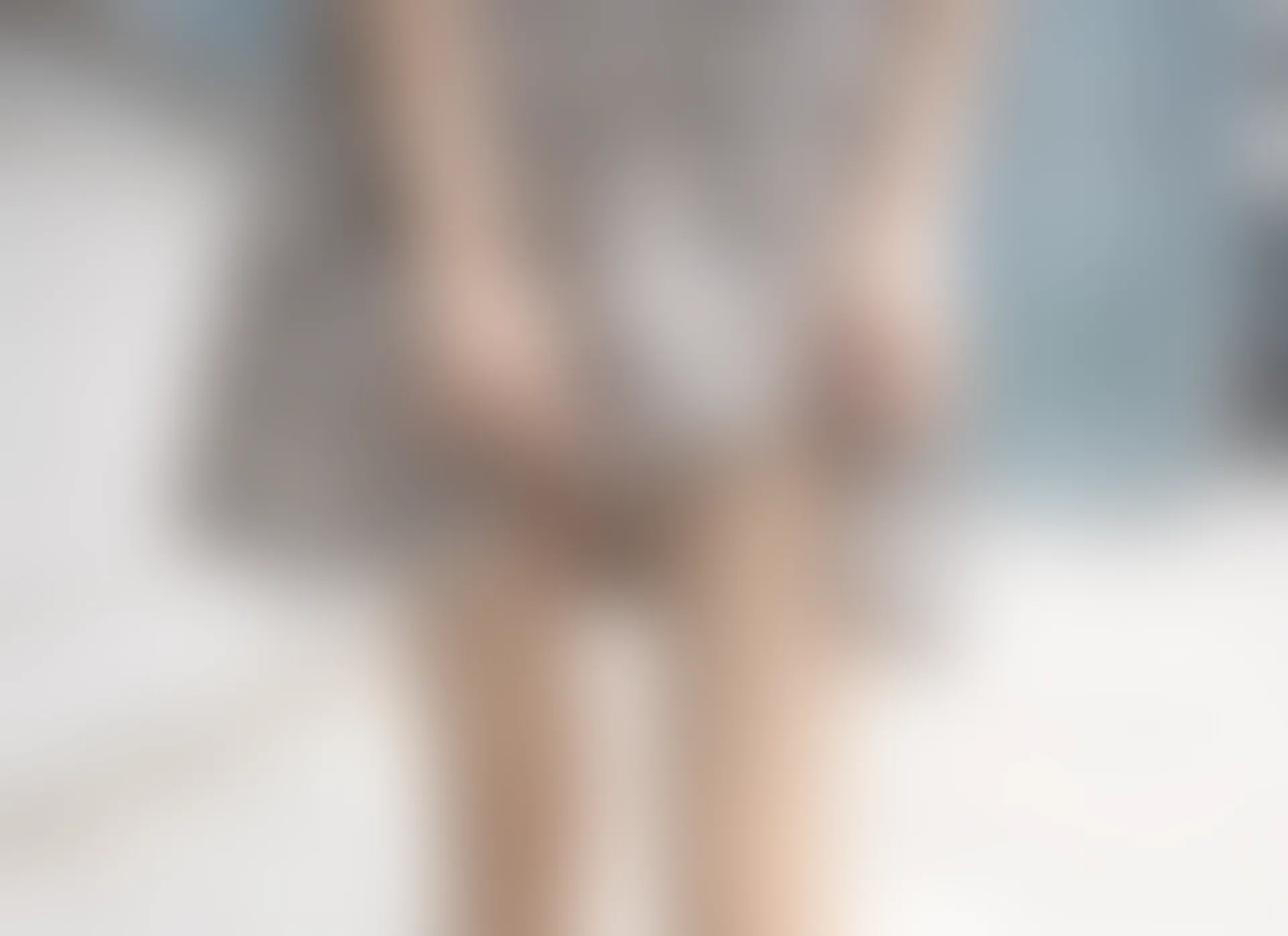 C19.004 楼梯上的果腿格裙 [40P-96MB]