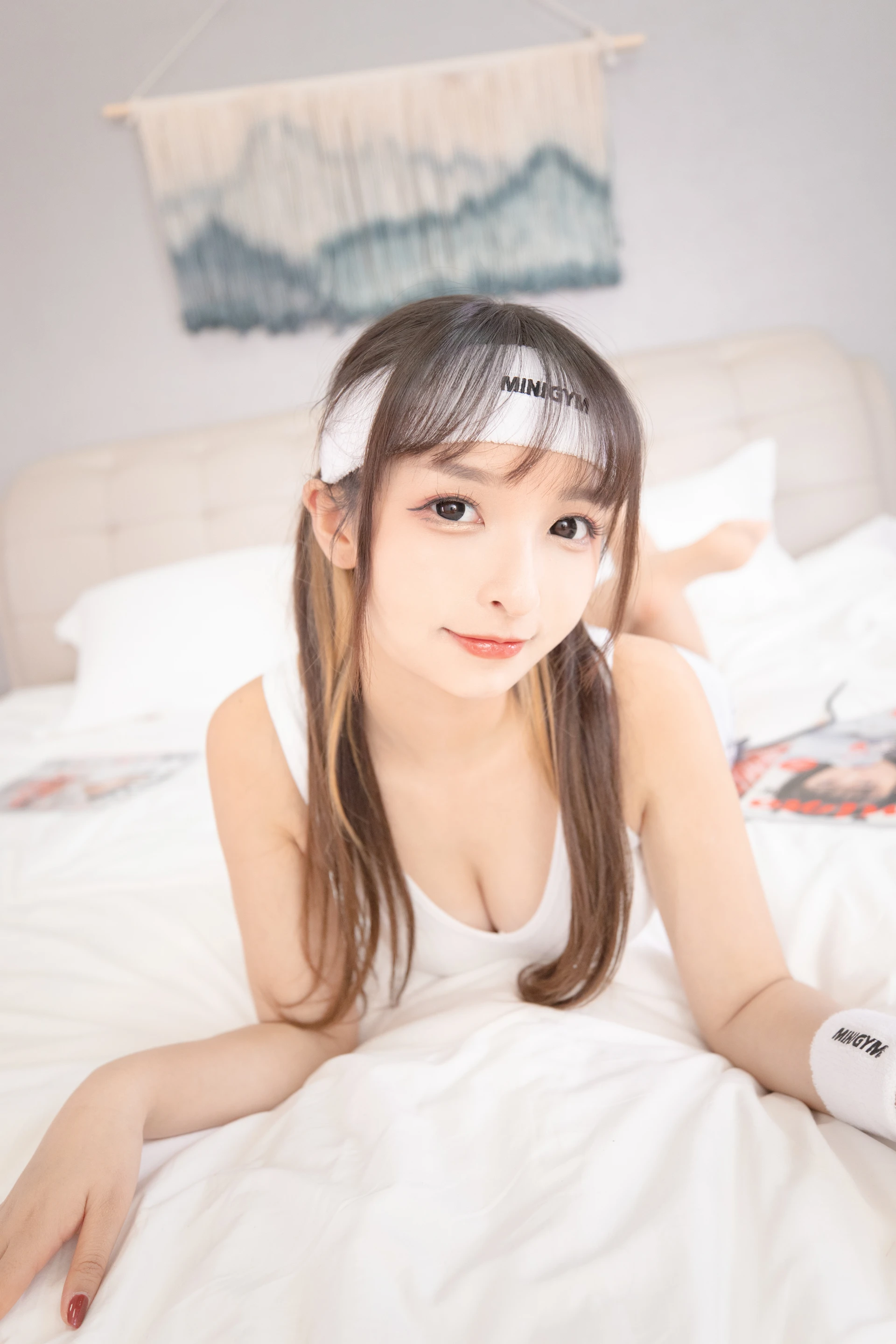 神楽坂真冬 第三季 序号26：健身主题《温度の香り》 [150P2V-620MB]体操服, 内衣, 双马尾, 白丝, 神楽坂真冬, 美腿, 美足, 肉丝