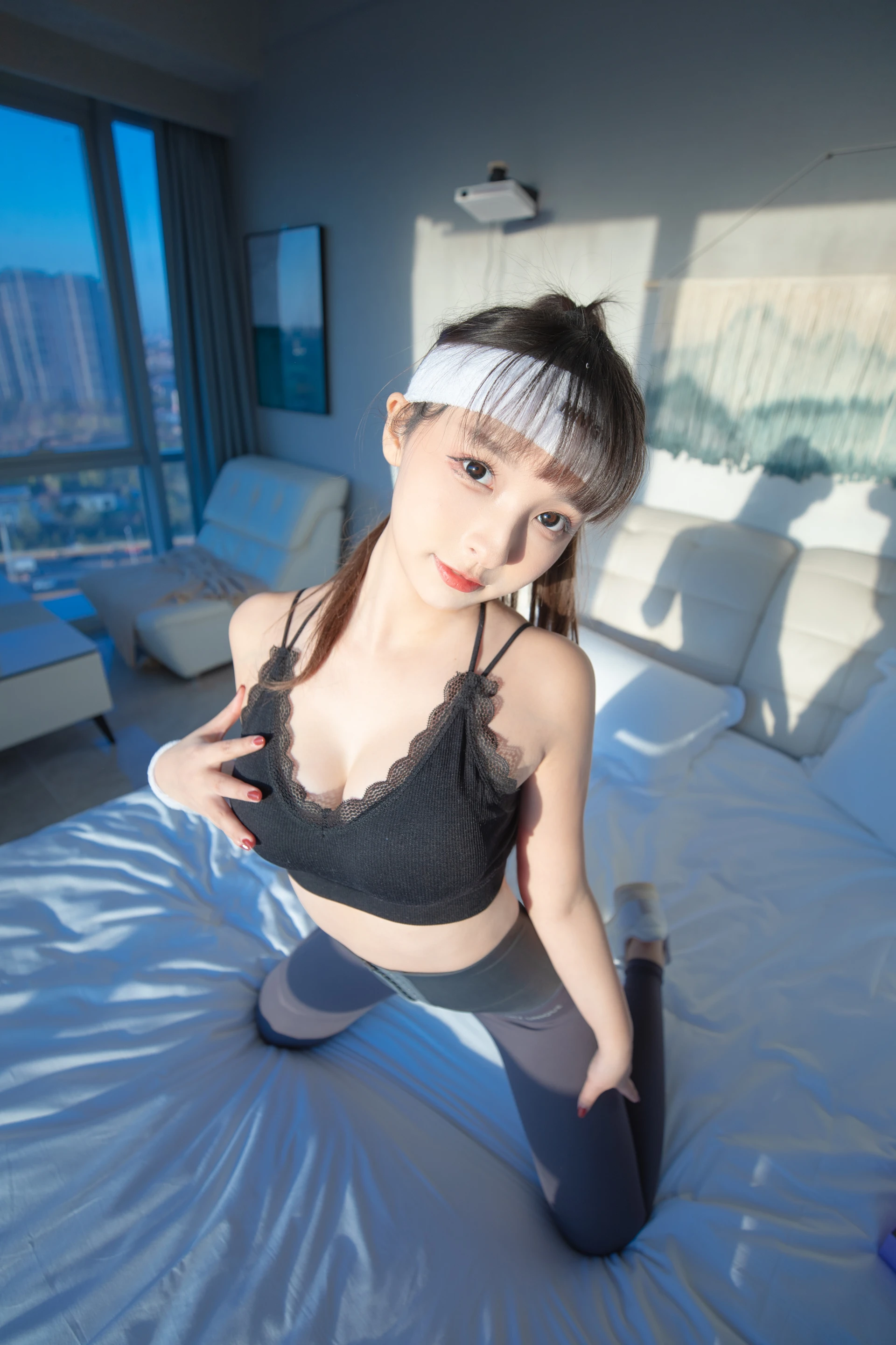 神楽坂真冬 第三季 序号26：健身主题《温度の香り》 [150P2V-620MB]体操服, 内衣, 双马尾, 白丝, 神楽坂真冬, 美腿, 美足, 肉丝