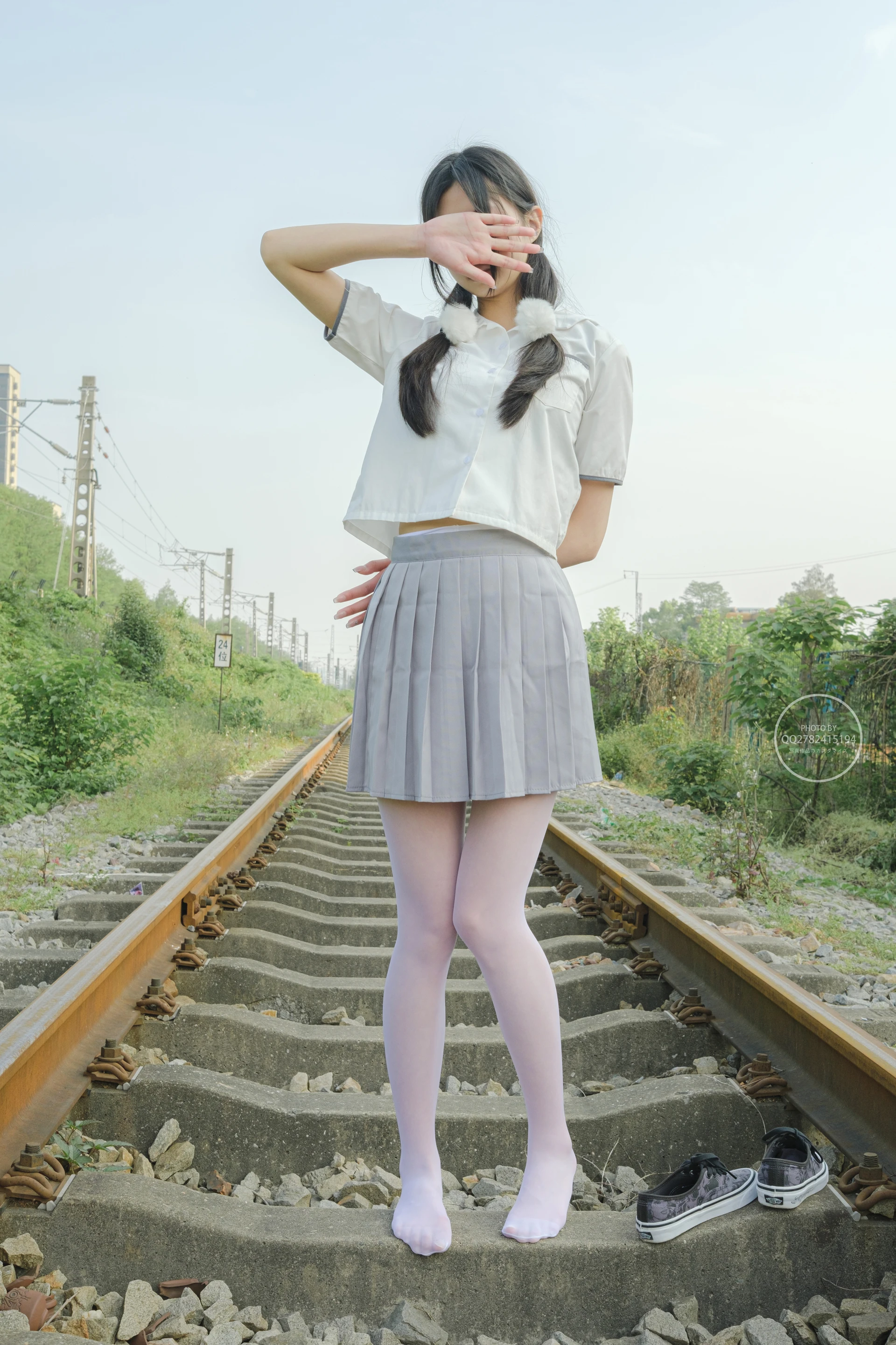 森萝财团 有料-38 户外铁路 白丝JK [60P-763.9MB]JK, JK制服, 制服, 有料, 森萝财团, 白丝, 美腿, 美足