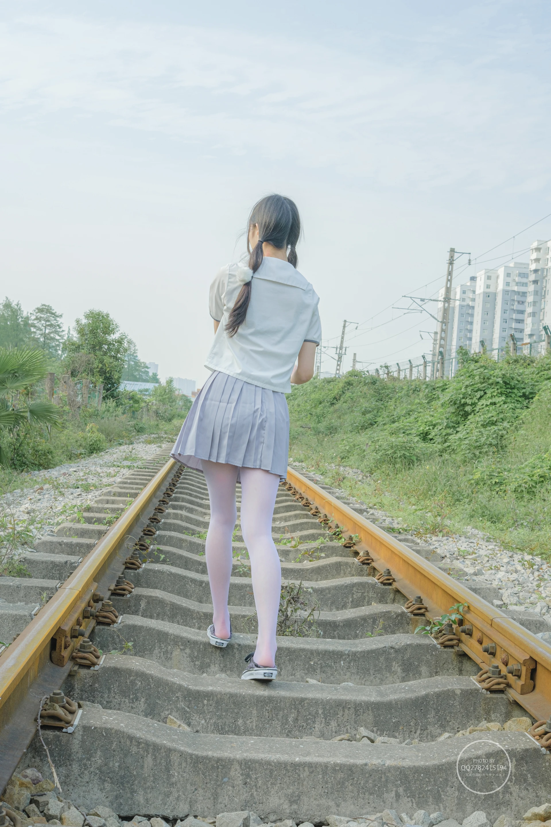 森萝财团 有料-38 户外铁路 白丝JK [60P-763.9MB]JK, JK制服, 制服, 有料, 森萝财团, 白丝, 美腿, 美足