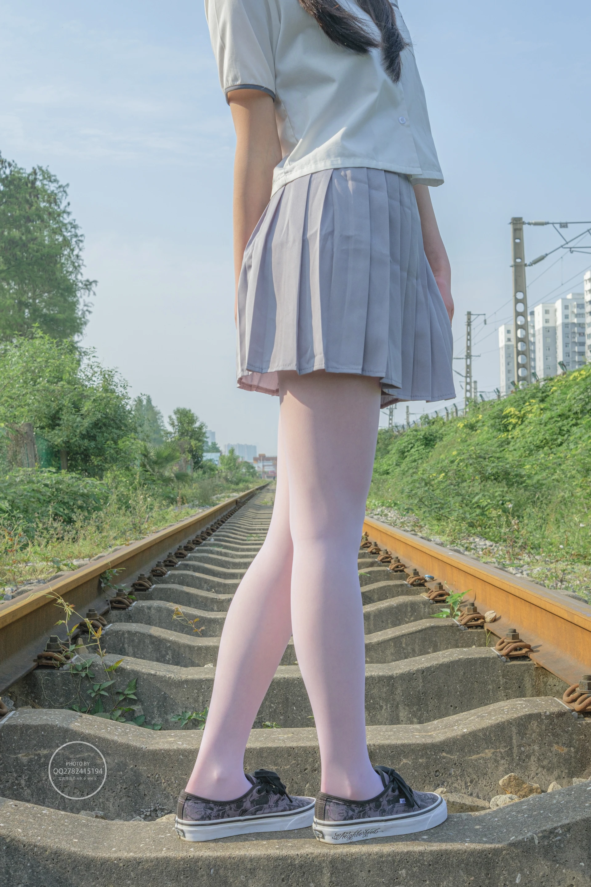 森萝财团 有料-38 户外铁路 白丝JK [60P-763.9MB]JK, JK制服, 制服, 有料, 森萝财团, 白丝, 美腿, 美足
