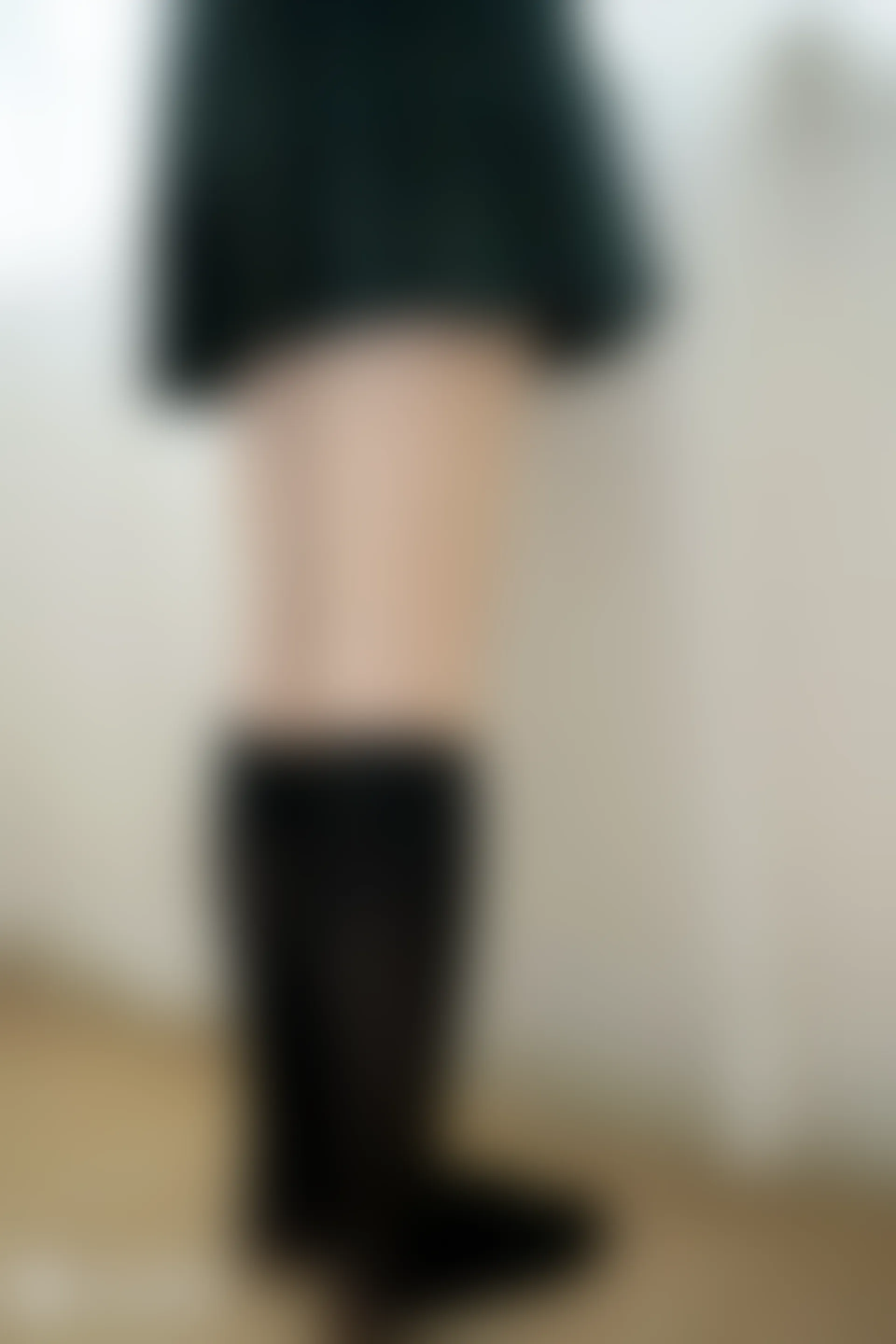 C02.007 在床上打滚 [43P-80MB]