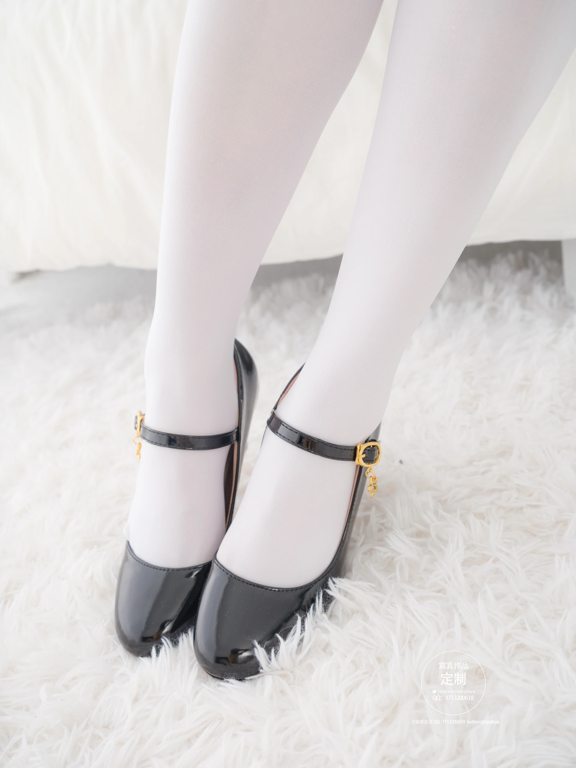 紧急企划 EX.007 见希w JK制服白丝高跟鞋 [88P1V-3.45GB]JK制服, 白丝, 紧急企划, 美腿, 美足, 见希w, 高跟鞋