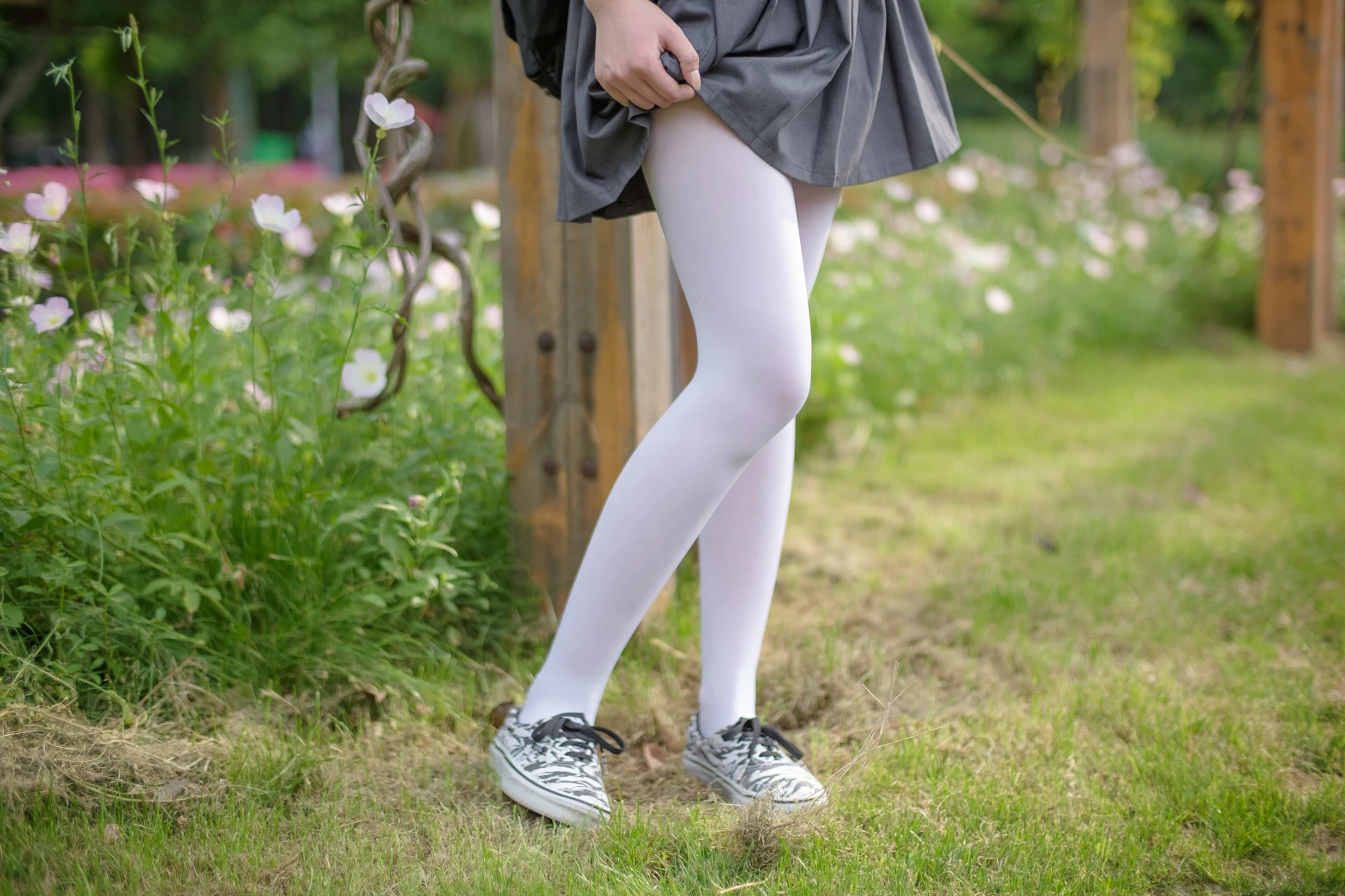 森萝财团 R15-014 [99P-674M]学生装, 森萝财团, 白丝, 美腿, 美足