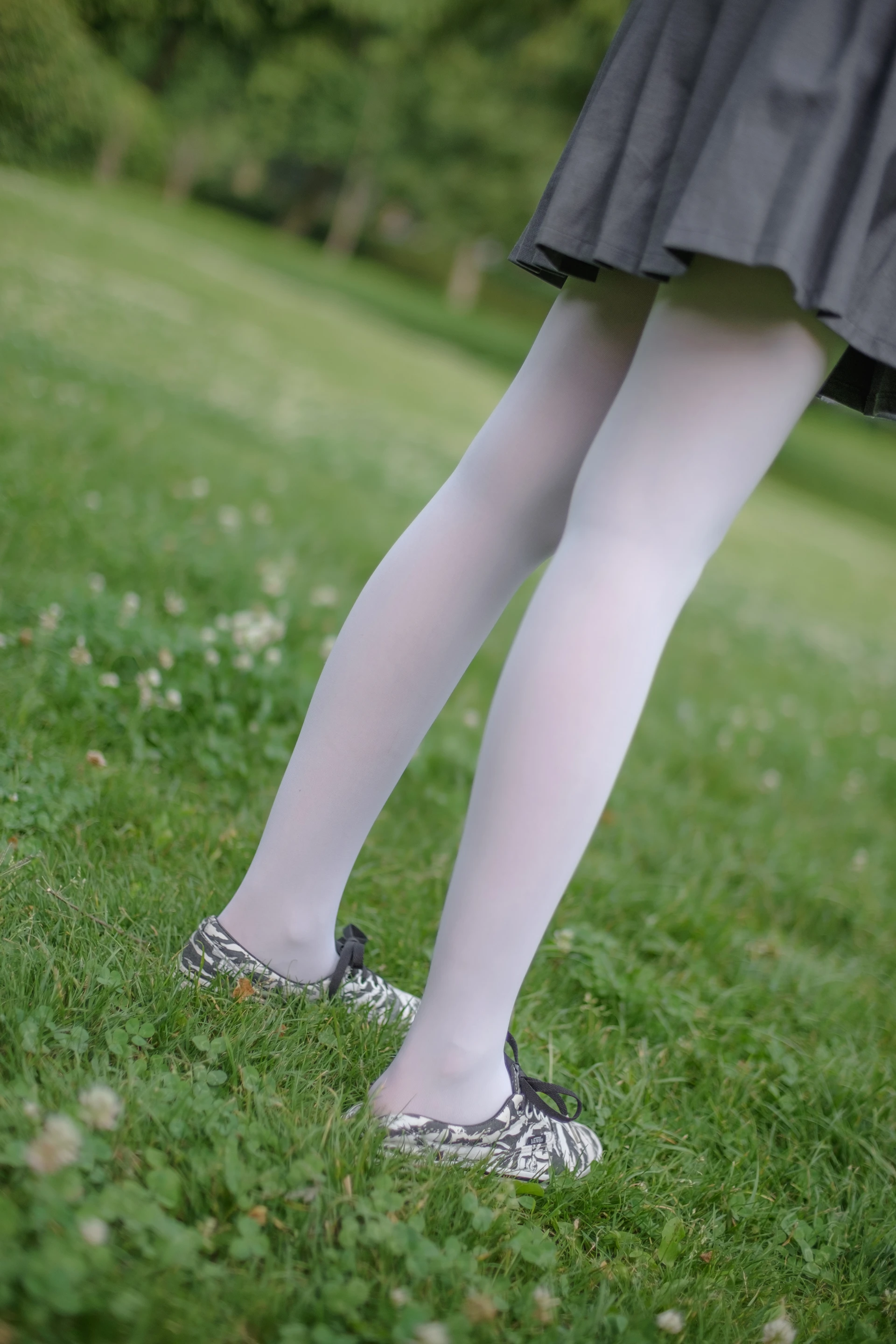 森萝财团 R15-014 [99P-674M]学生装, 森萝财团, 白丝, 美腿, 美足