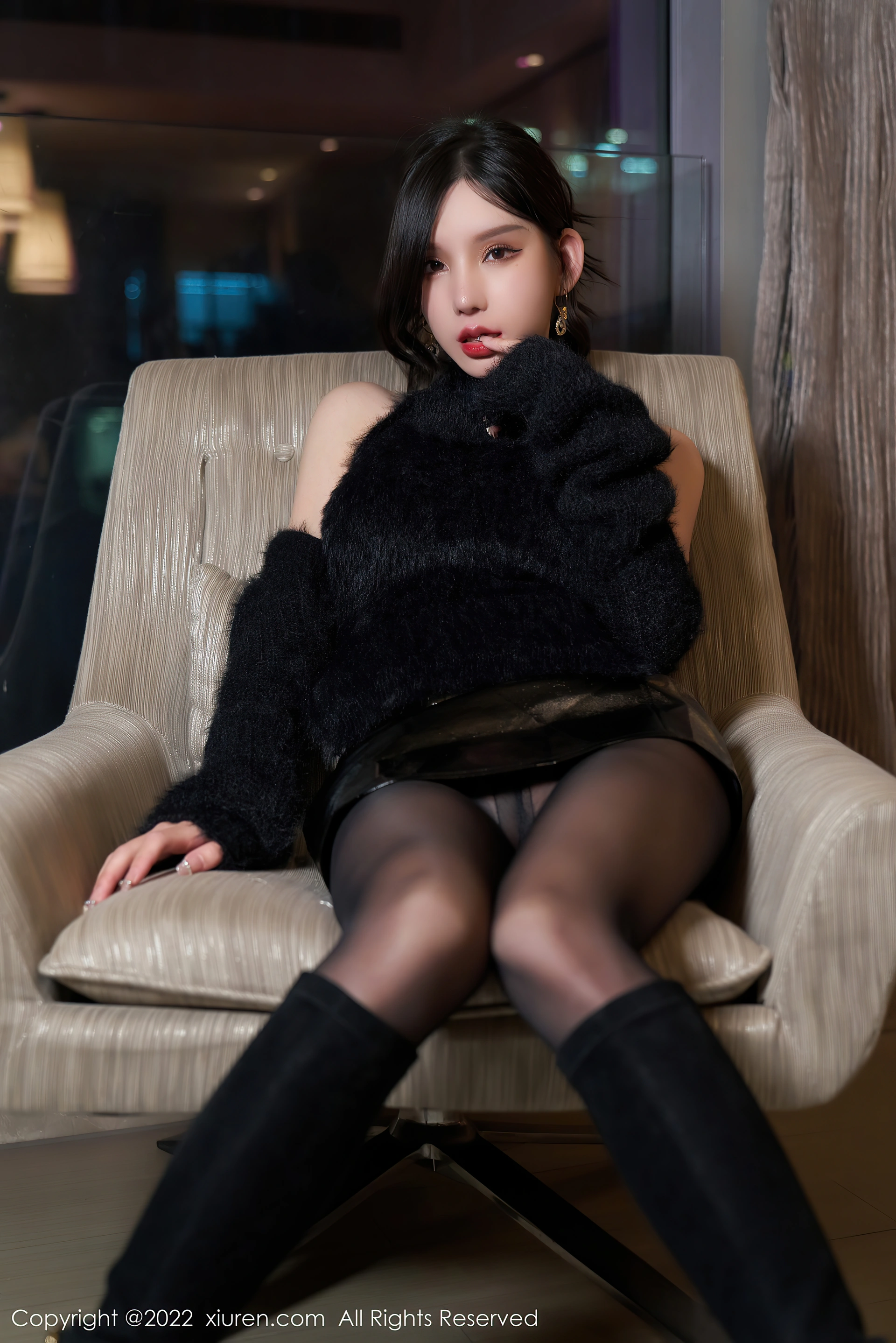 XiuRen秀人网 2022.01.07 No.4437 周于希Sally 黑丝美腿[88+1P 919MB]