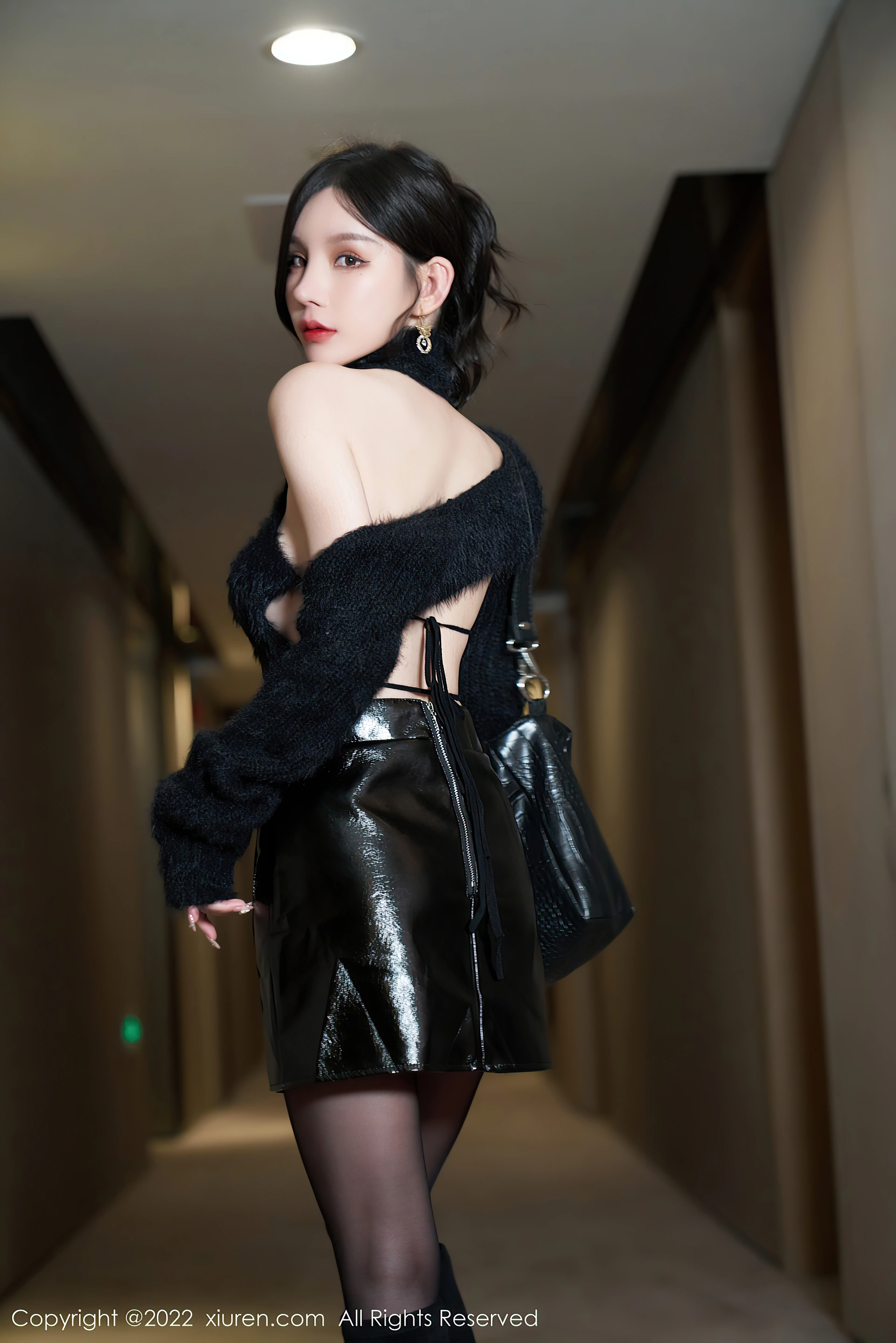 XiuRen秀人网 2022.01.07 No.4437 周于希Sally 黑丝美腿[88+1P 919MB]