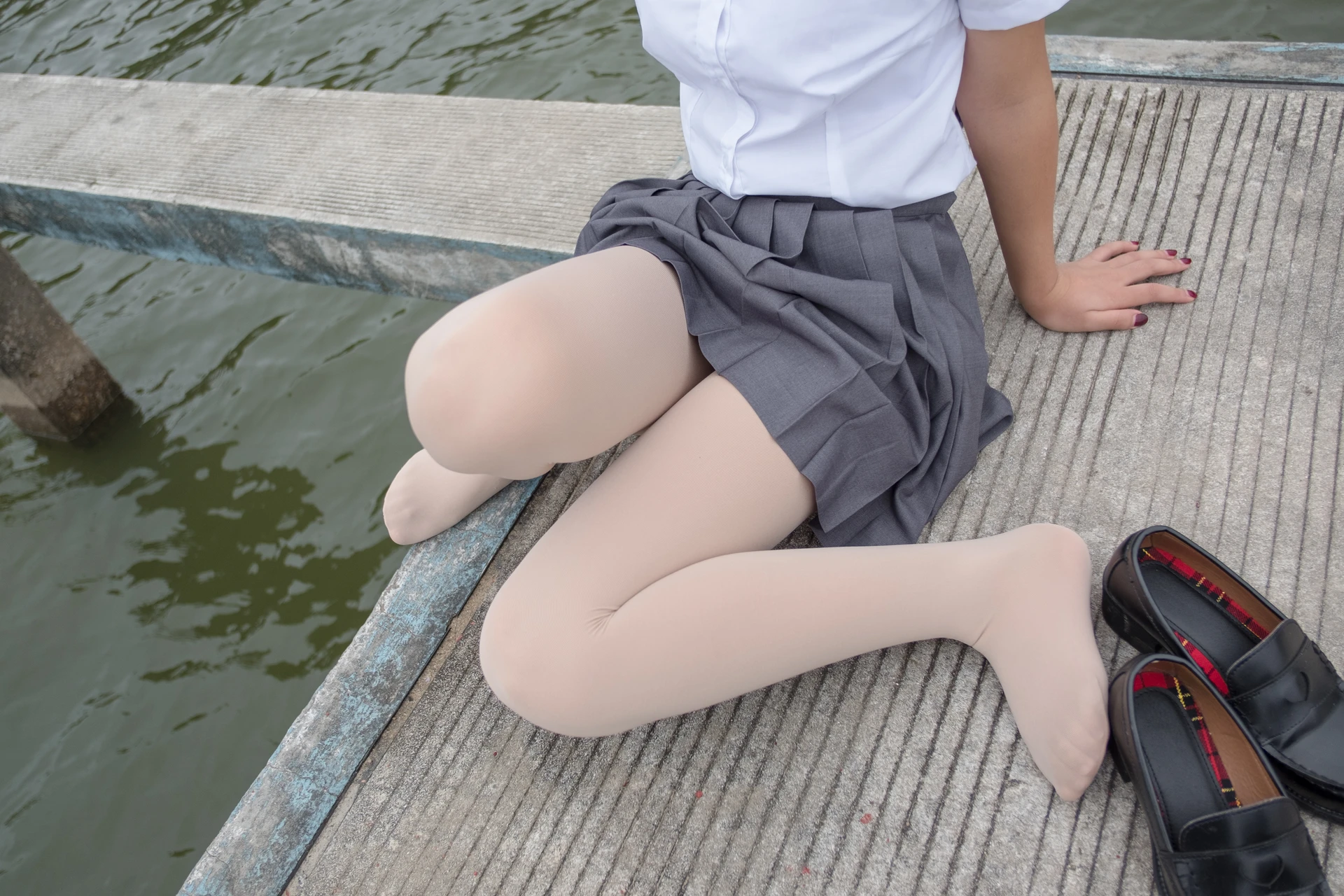 森萝财团 BETA-005 [75P-496M]美腿, 肉丝