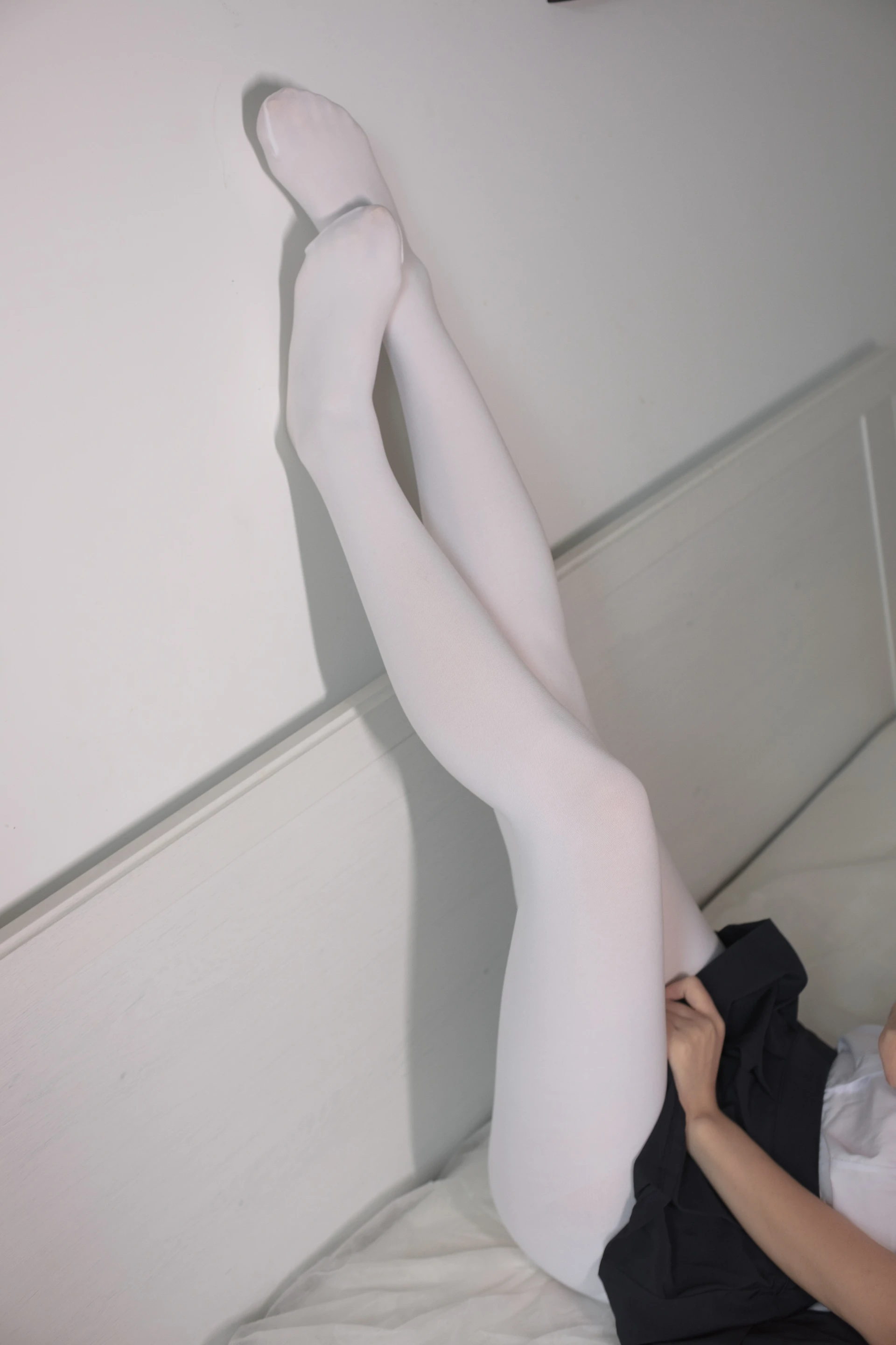 森萝财团 X-034 [83P1V-1.91G]制服, 可爱, 森萝财团, 白丝, 美腿