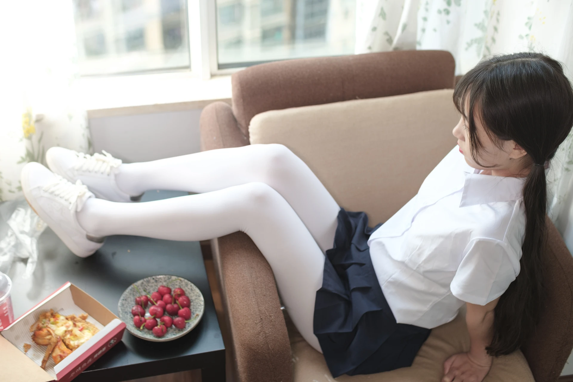 森萝财团 X-034 [83P1V-1.91G]制服, 可爱, 森萝财团, 白丝, 美腿