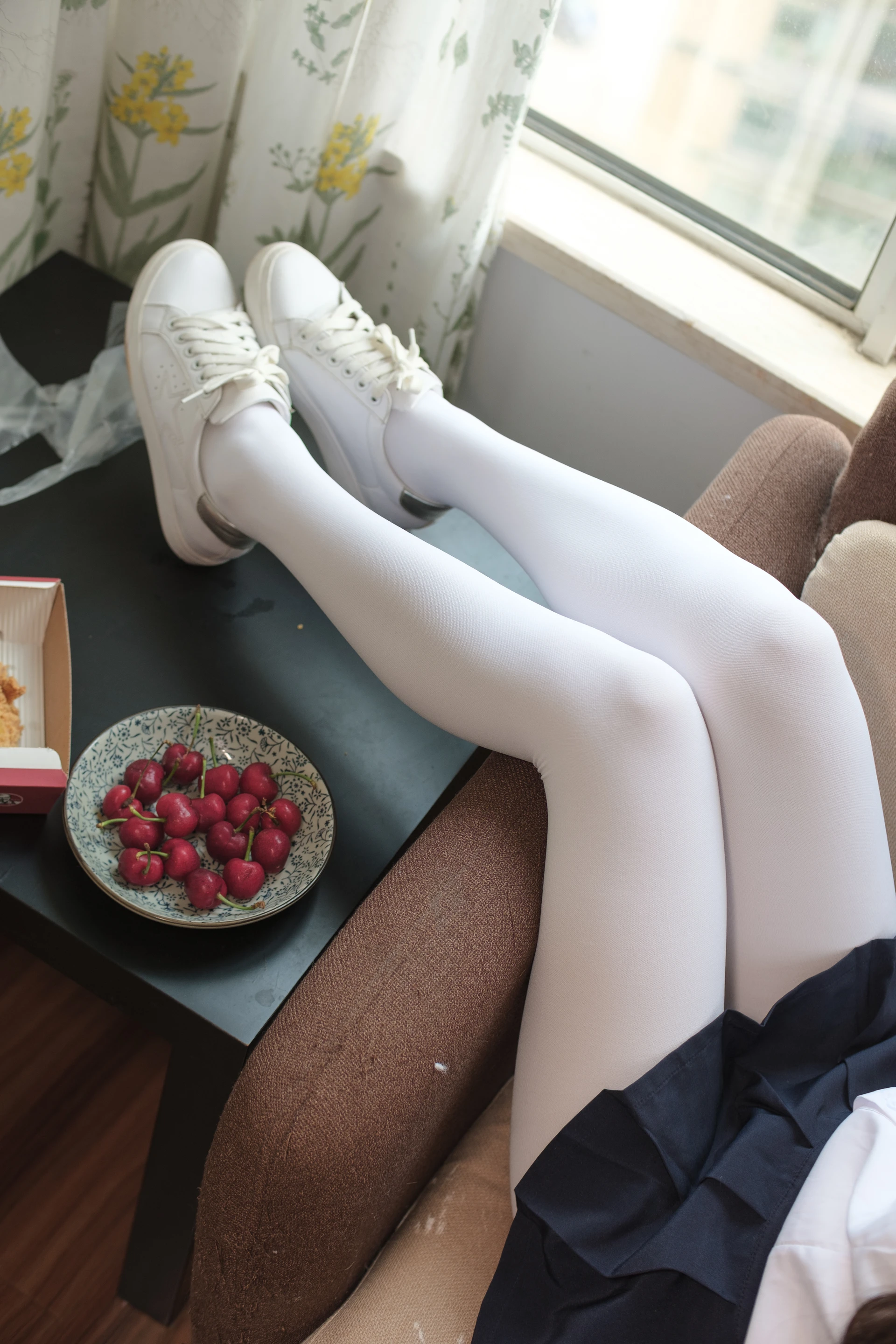 森萝财团 X-034 [83P1V-1.91G]制服, 可爱, 森萝财团, 白丝, 美腿