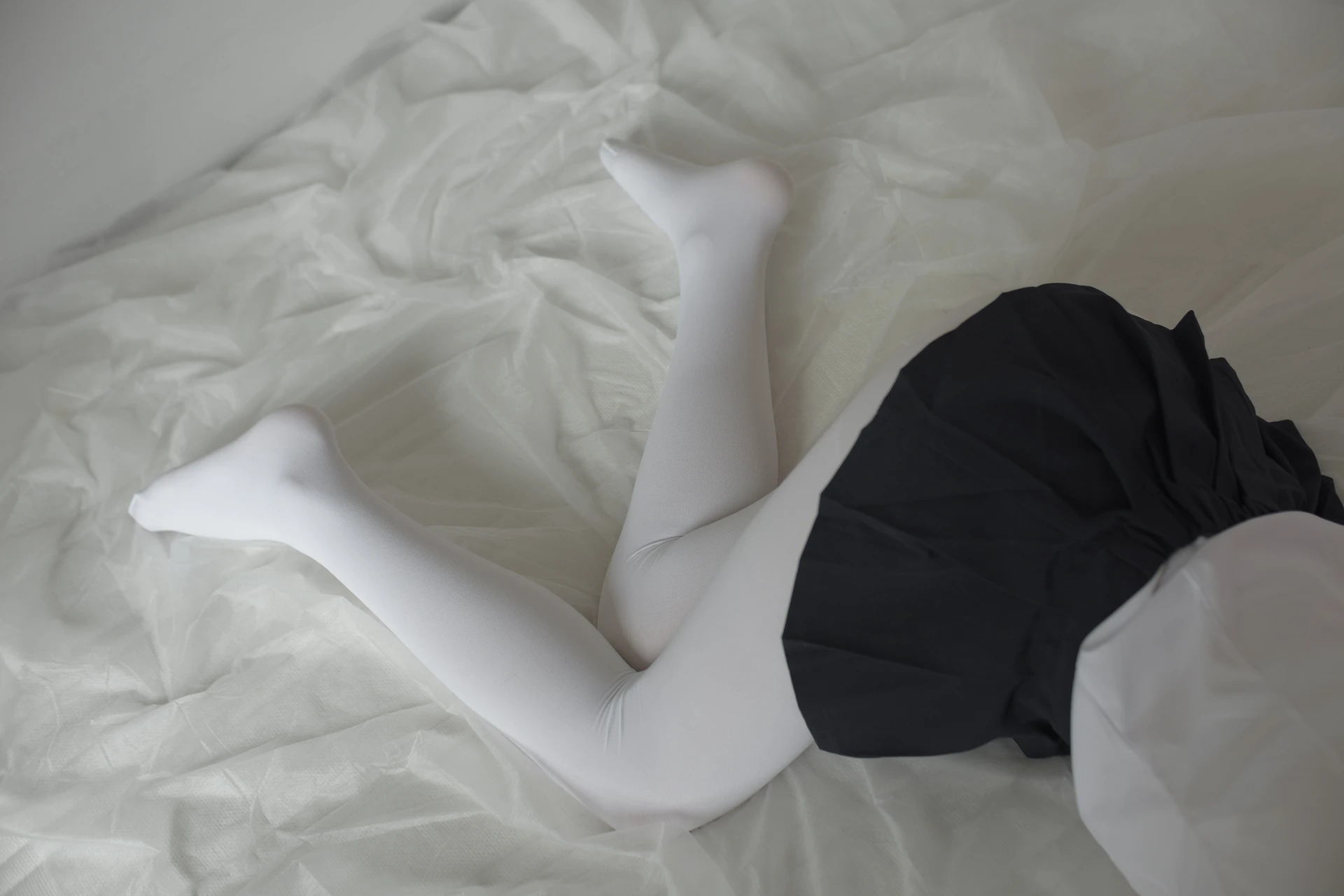 森萝财团 X-034 [83P1V-1.91G]制服, 可爱, 森萝财团, 白丝, 美腿