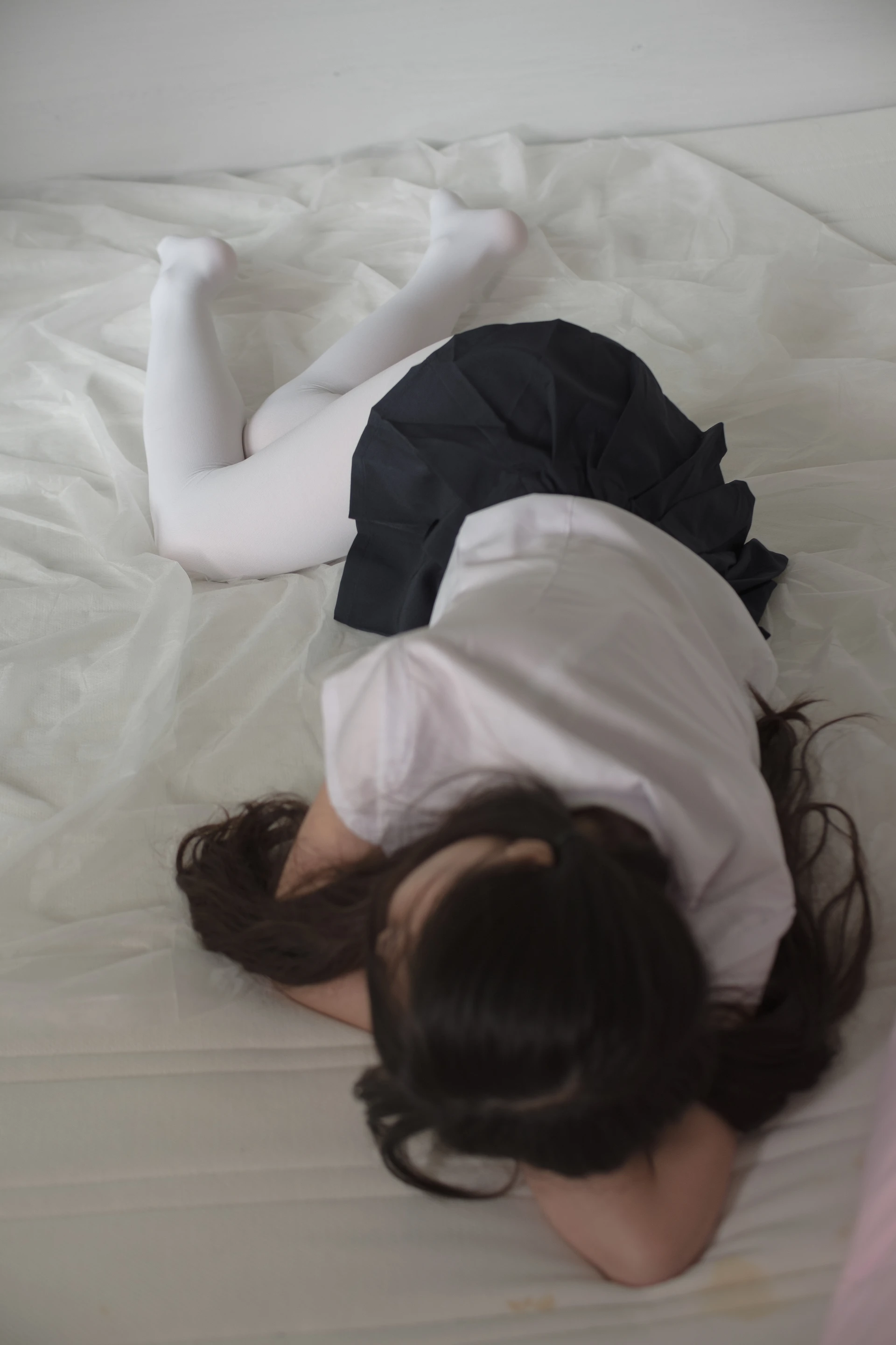 森萝财团 X-034 [83P1V-1.91G]制服, 可爱, 森萝财团, 白丝, 美腿