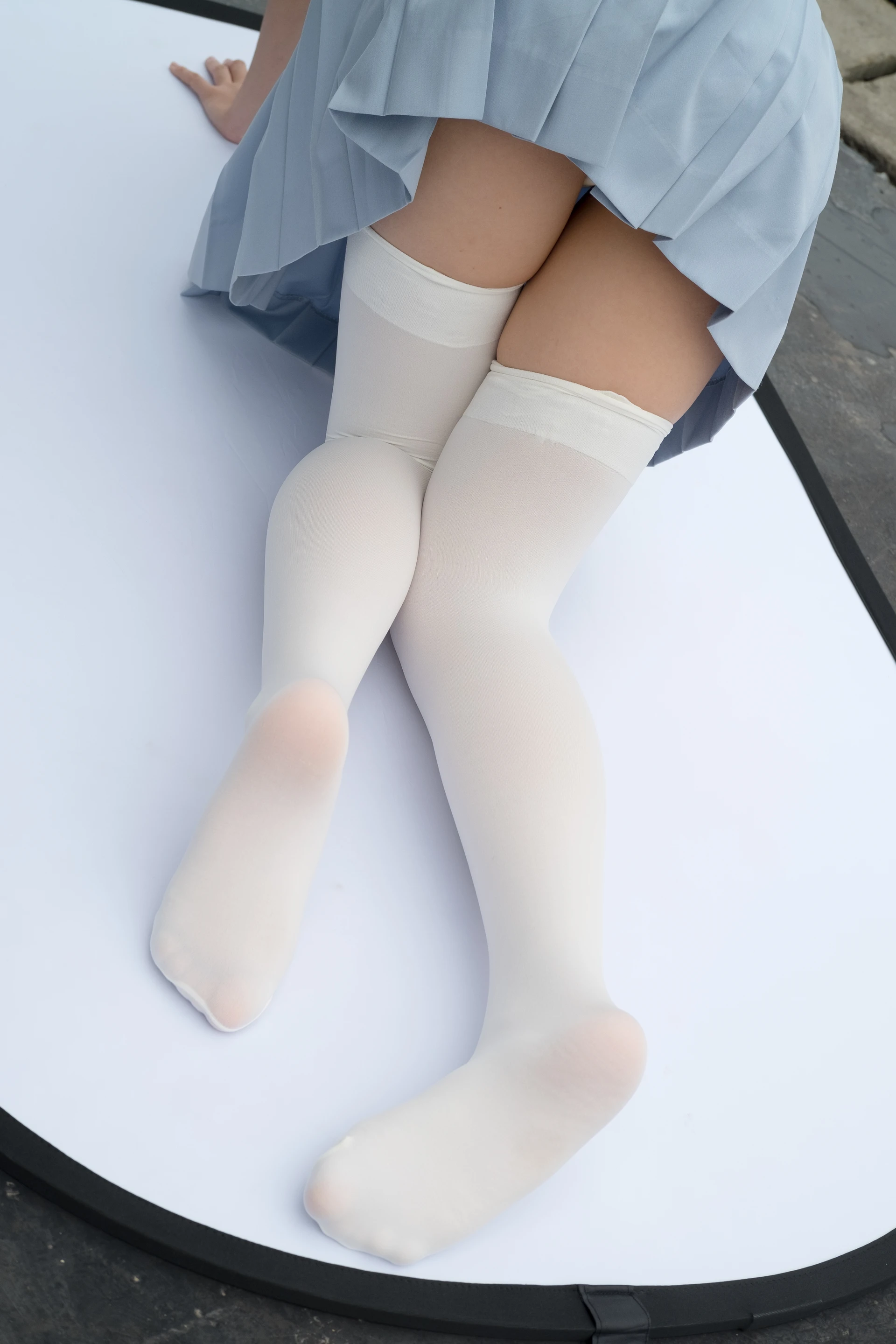 森萝财团 R15-036 [84P-465M]可爱, 学生装, 森萝财团, 白丝, 美腿, 美足