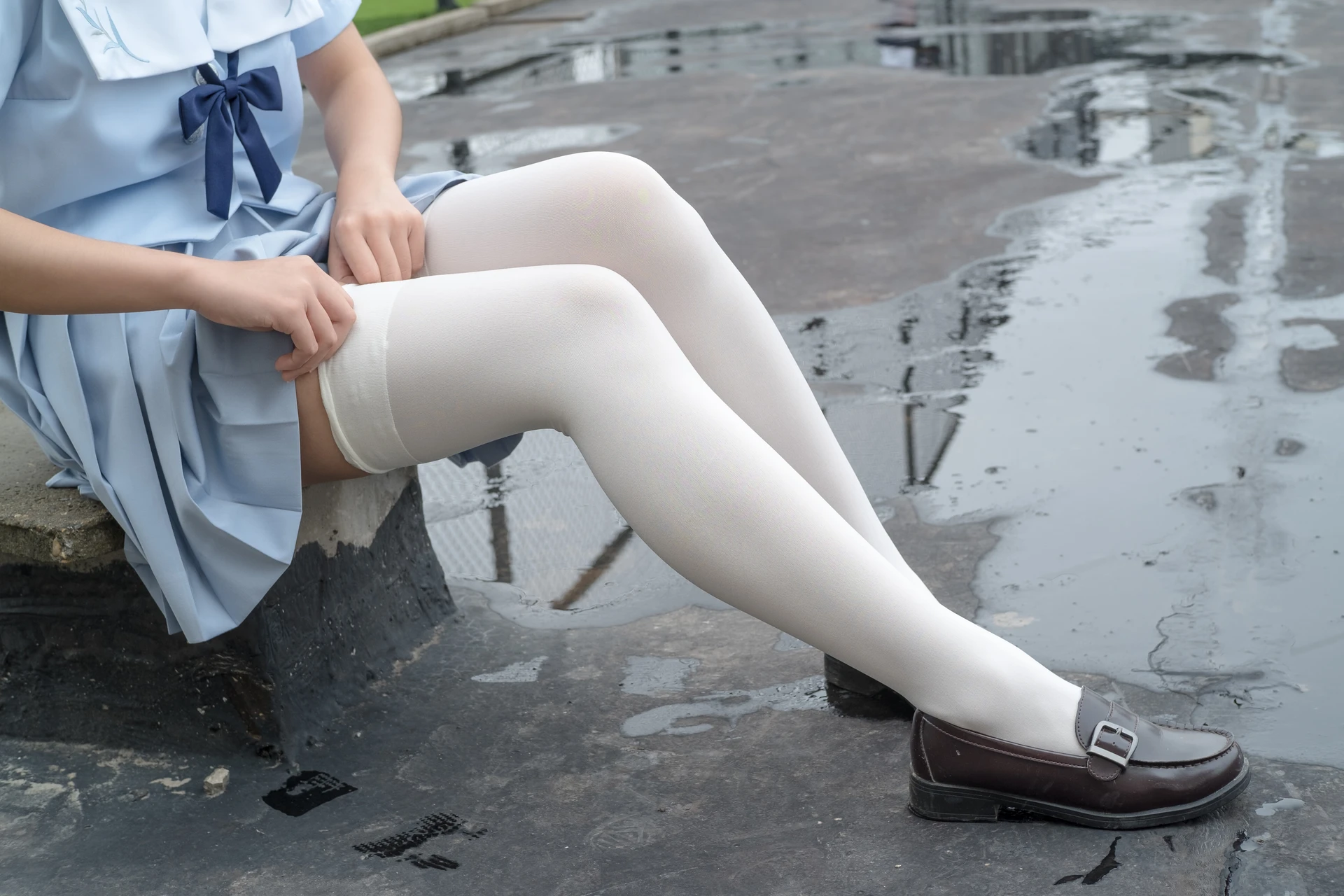 森萝财团 R15-036 [84P-465M]可爱, 学生装, 森萝财团, 白丝, 美腿, 美足