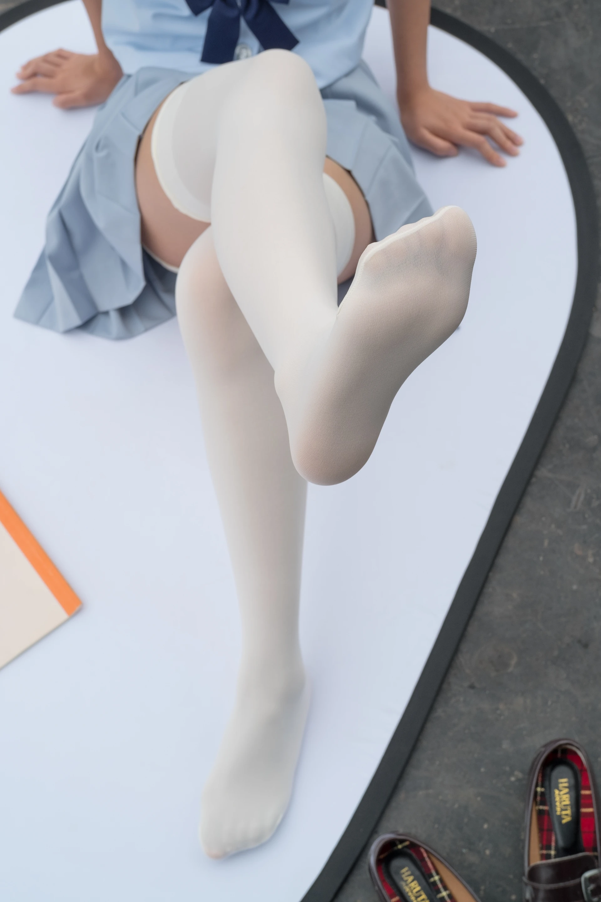 森萝财团 R15-036 [84P-465M]可爱, 学生装, 森萝财团, 白丝, 美腿, 美足