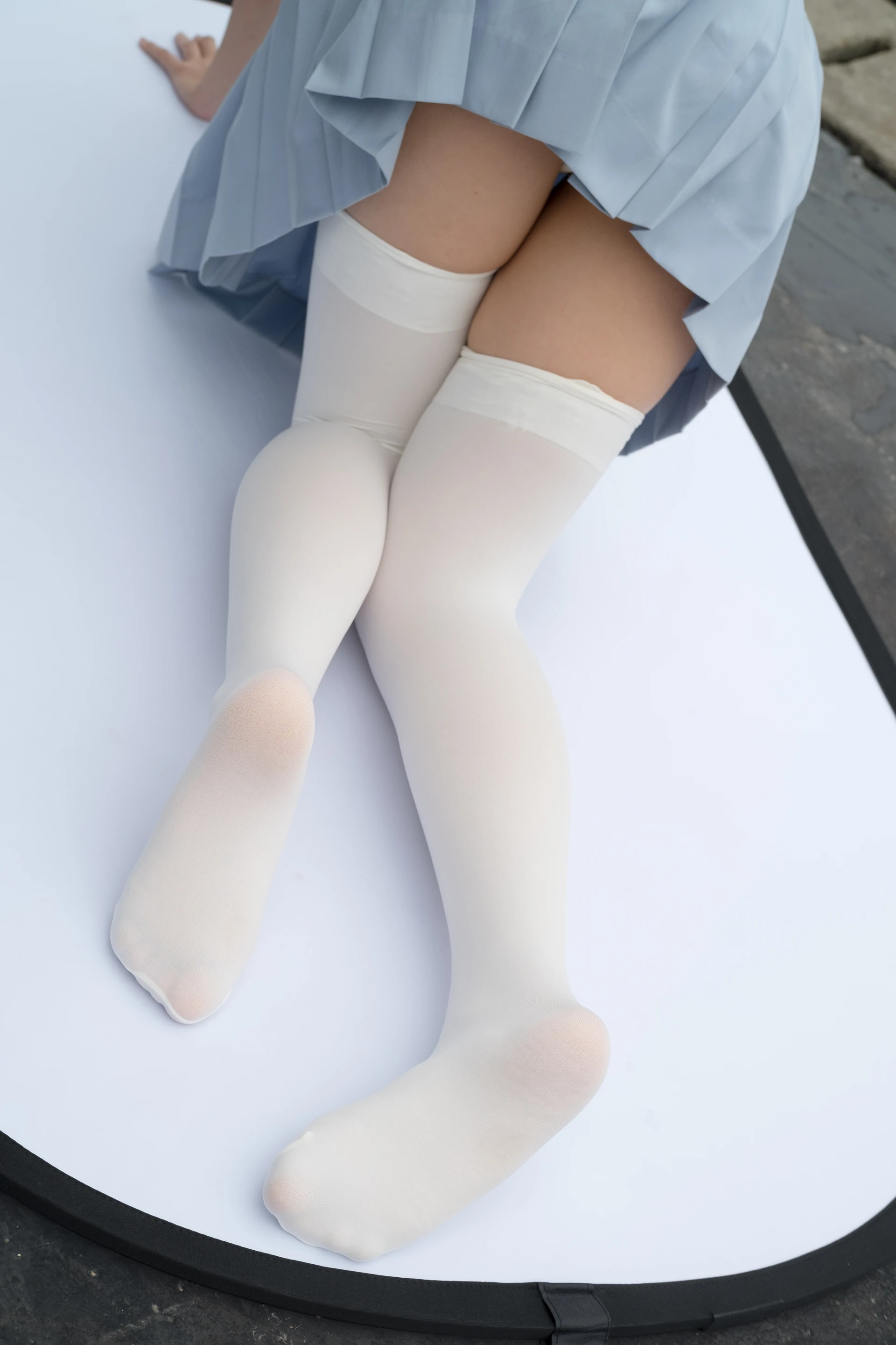 森萝财团 R15-036 [84P-465M]可爱, 学生装, 森萝财团, 白丝, 美腿, 美足