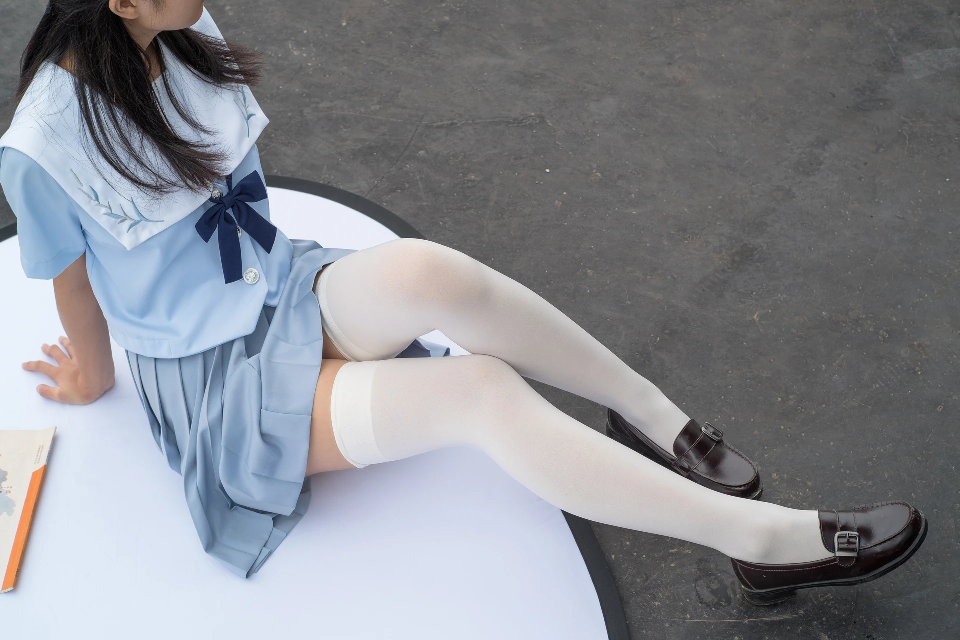 森萝财团 R15-036 [84P-465M]可爱, 学生装, 森萝财团, 白丝, 美腿, 美足