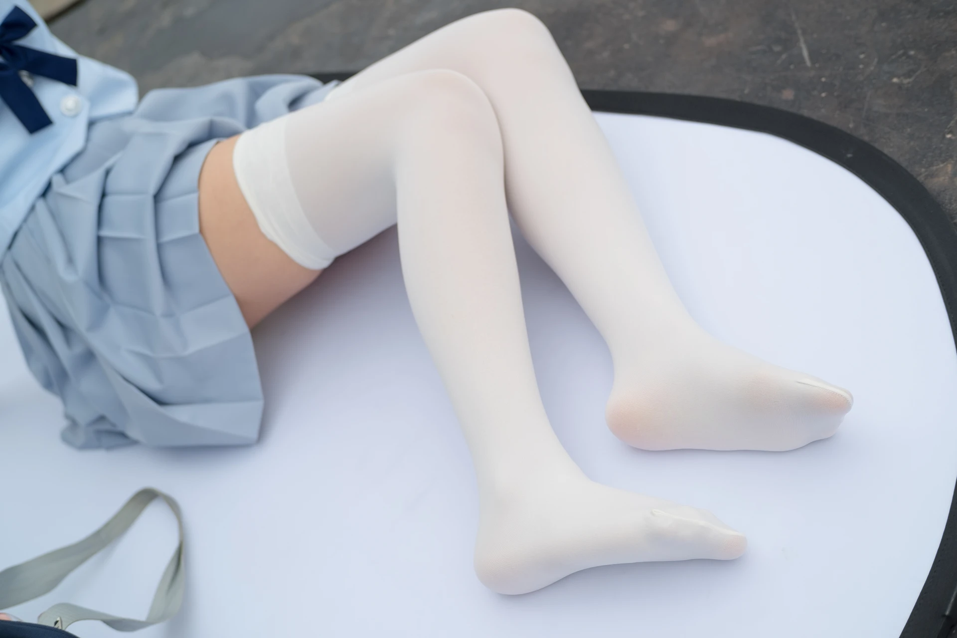 森萝财团 R15-036 [84P-465M]可爱, 学生装, 森萝财团, 白丝, 美腿, 美足