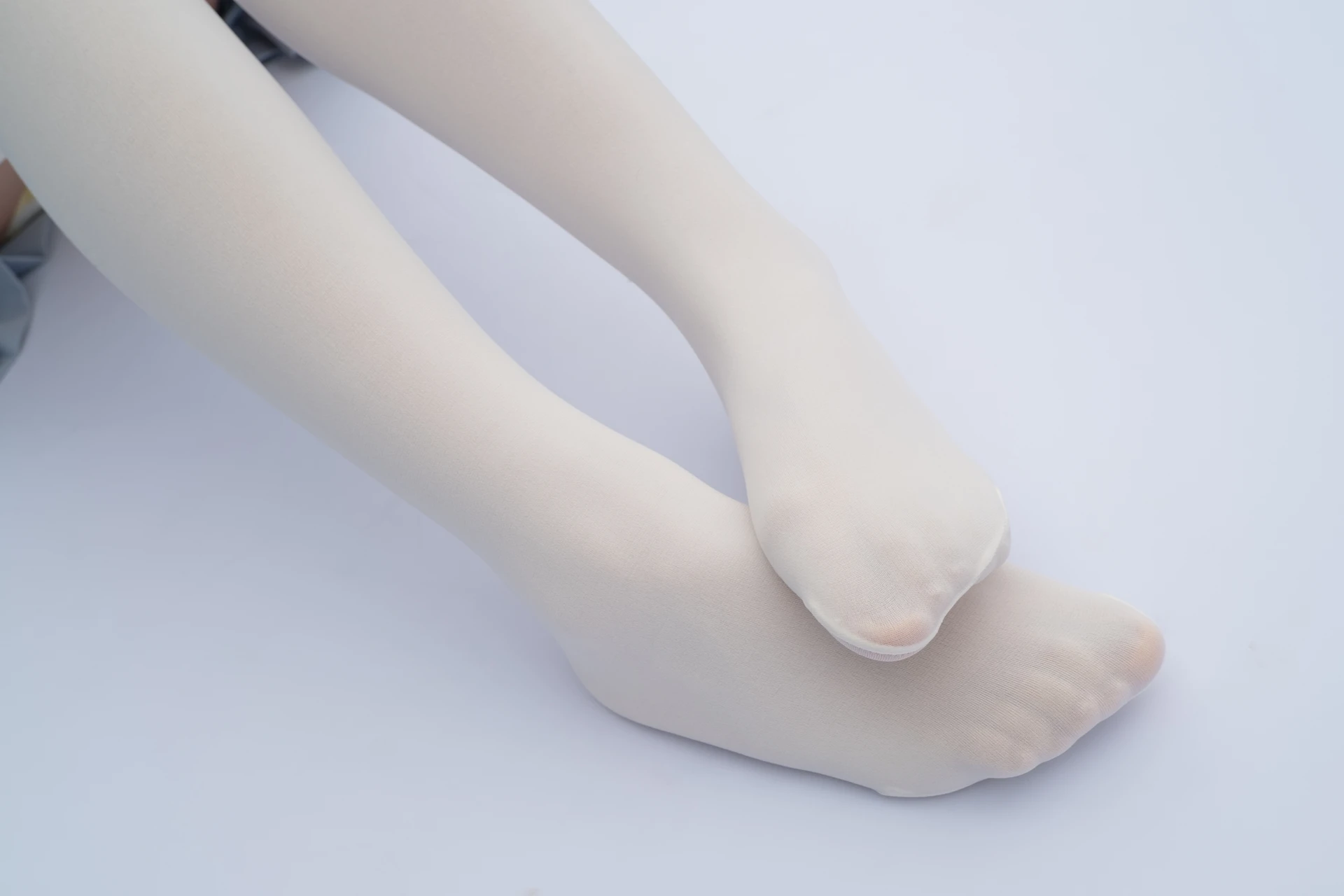 森萝财团 R15-036 [84P-465M]可爱, 学生装, 森萝财团, 白丝, 美腿, 美足