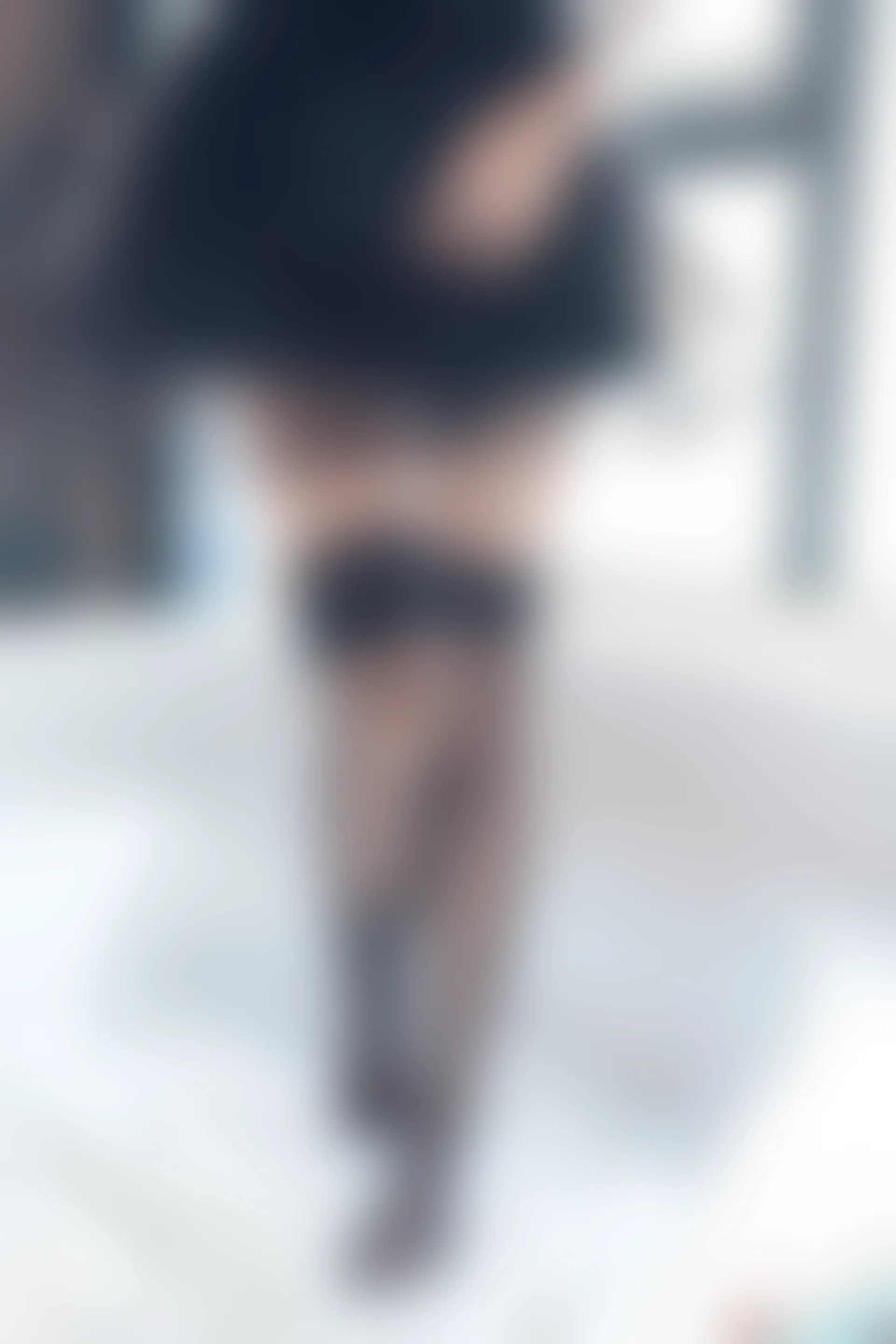 C29.001 大姐姐的黑纱裙 [40P-76MB]