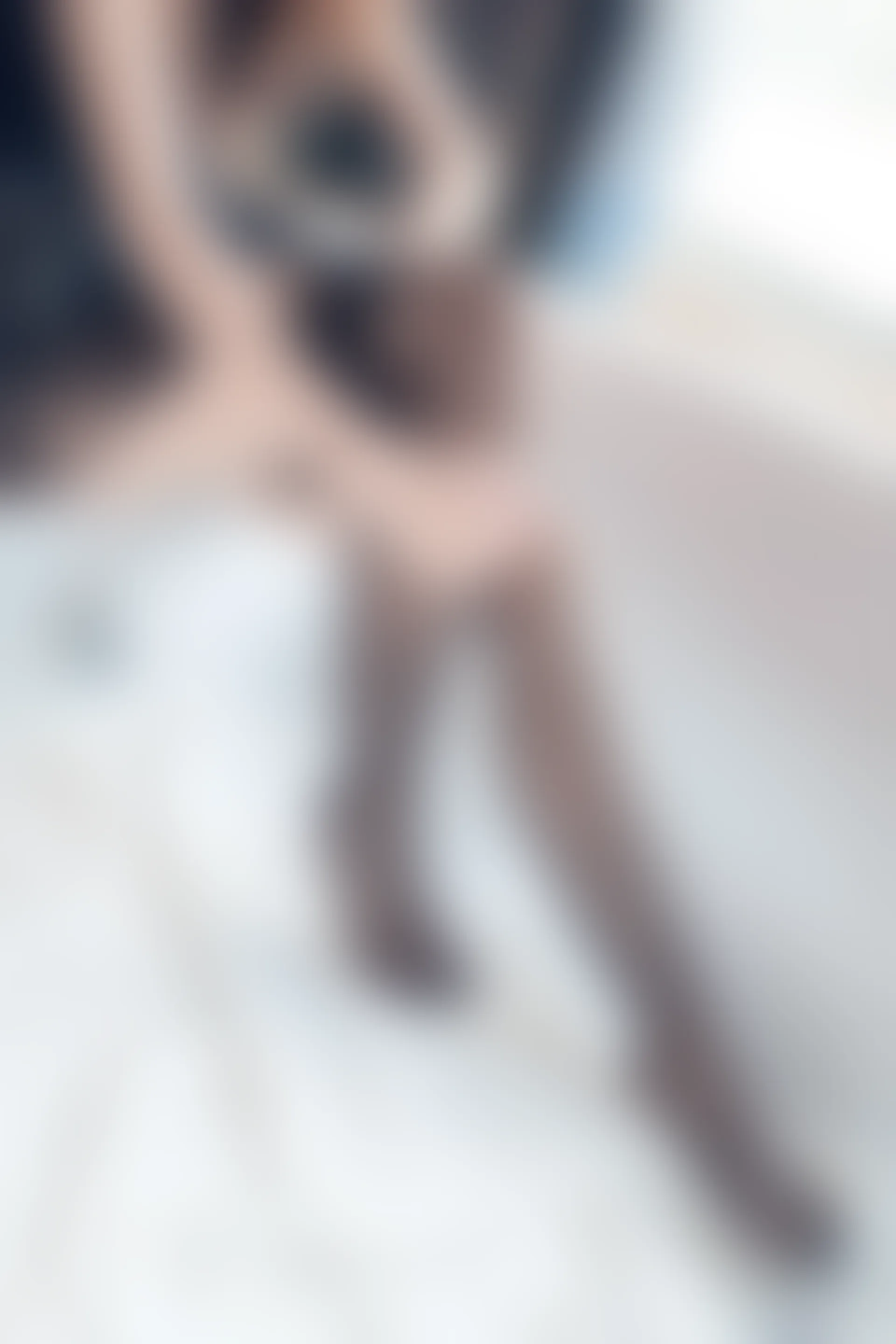 C29.001 大姐姐的黑纱裙 [40P-76MB]