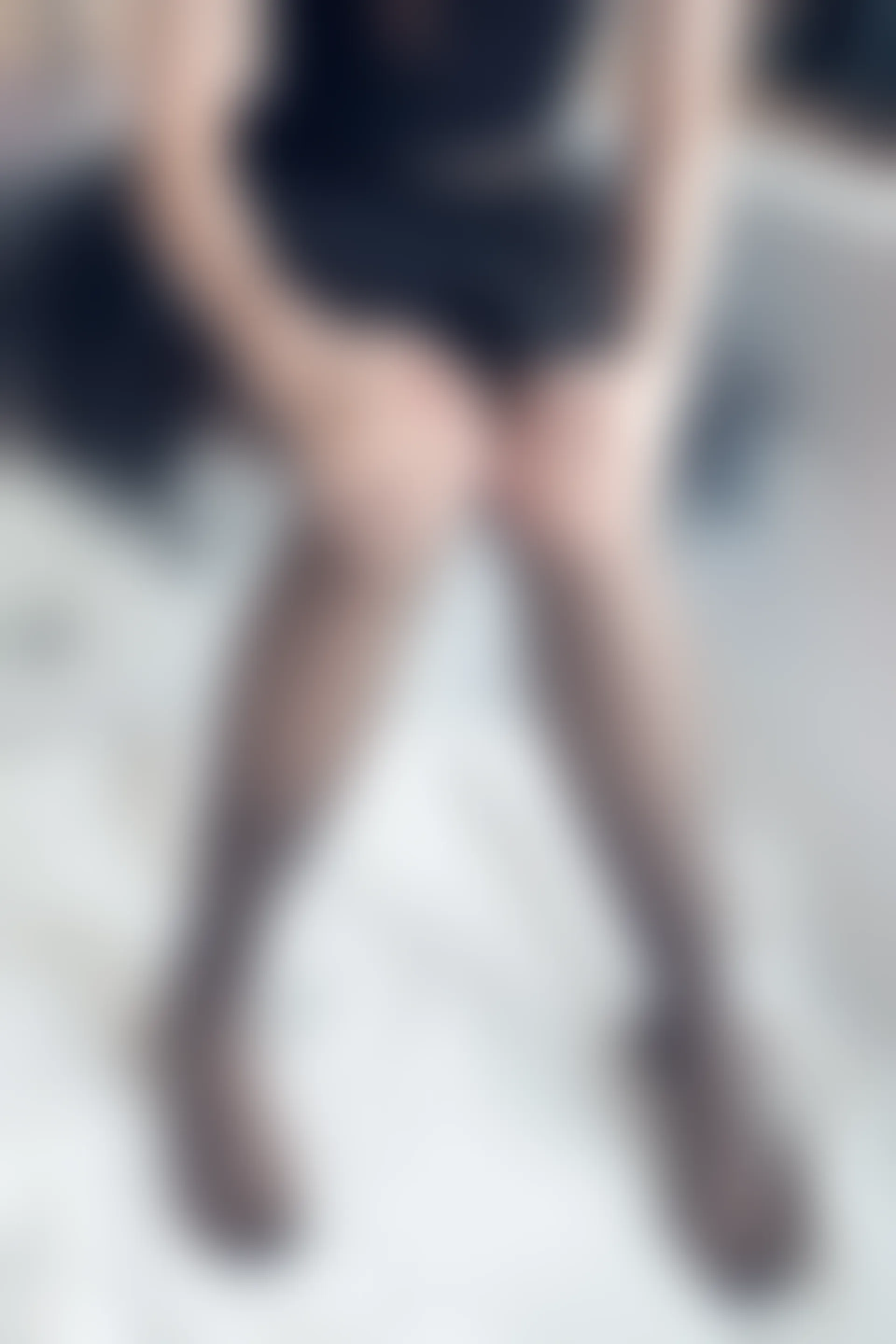 C29.001 大姐姐的黑纱裙 [40P-76MB]