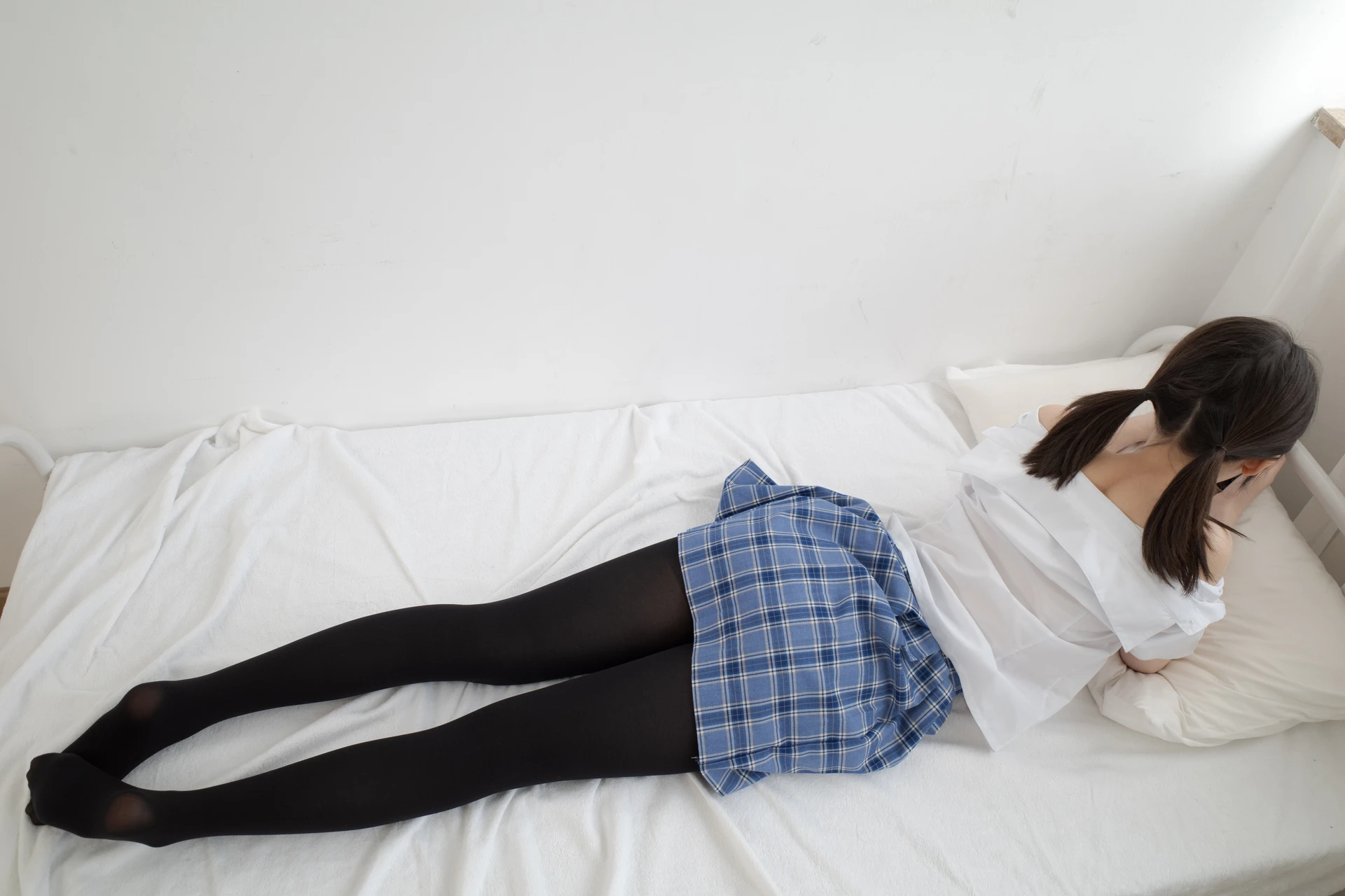 森萝财团 内部-011 双马尾黑丝JK制服 [200P1V-4.09GB]