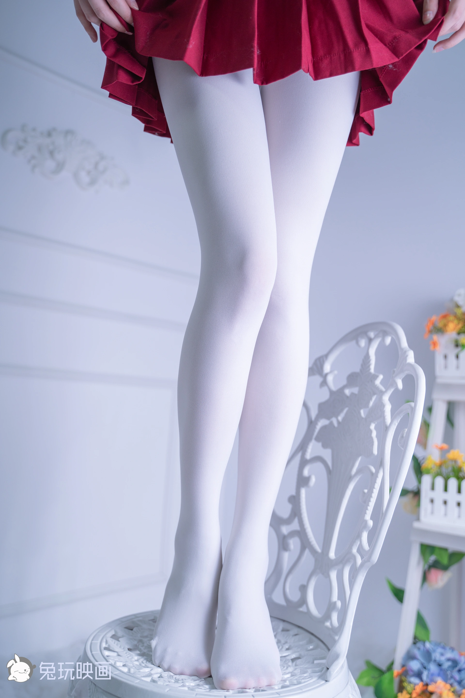 C00.004 红裙与白丝 [44P-996MB]