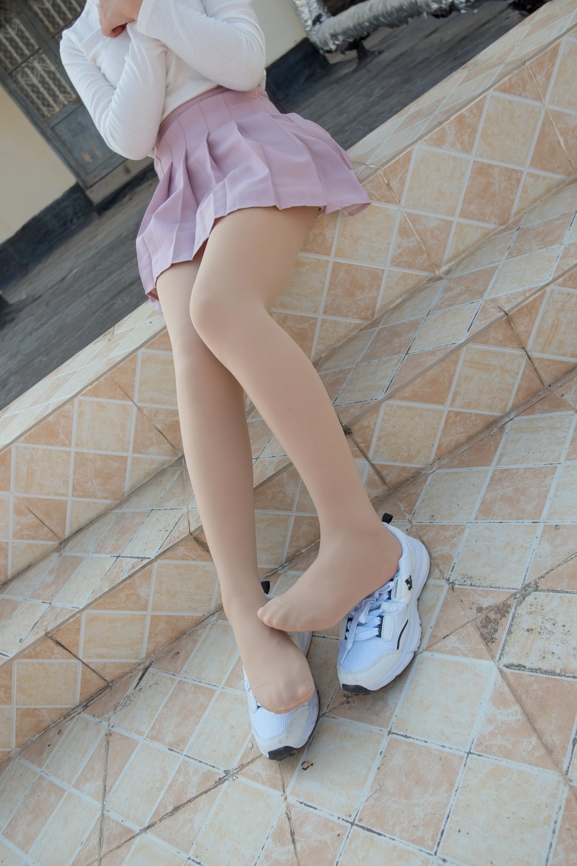 森萝财团 R15-038 [96P-598M]可爱, 森萝财团, 美腿, 肉丝