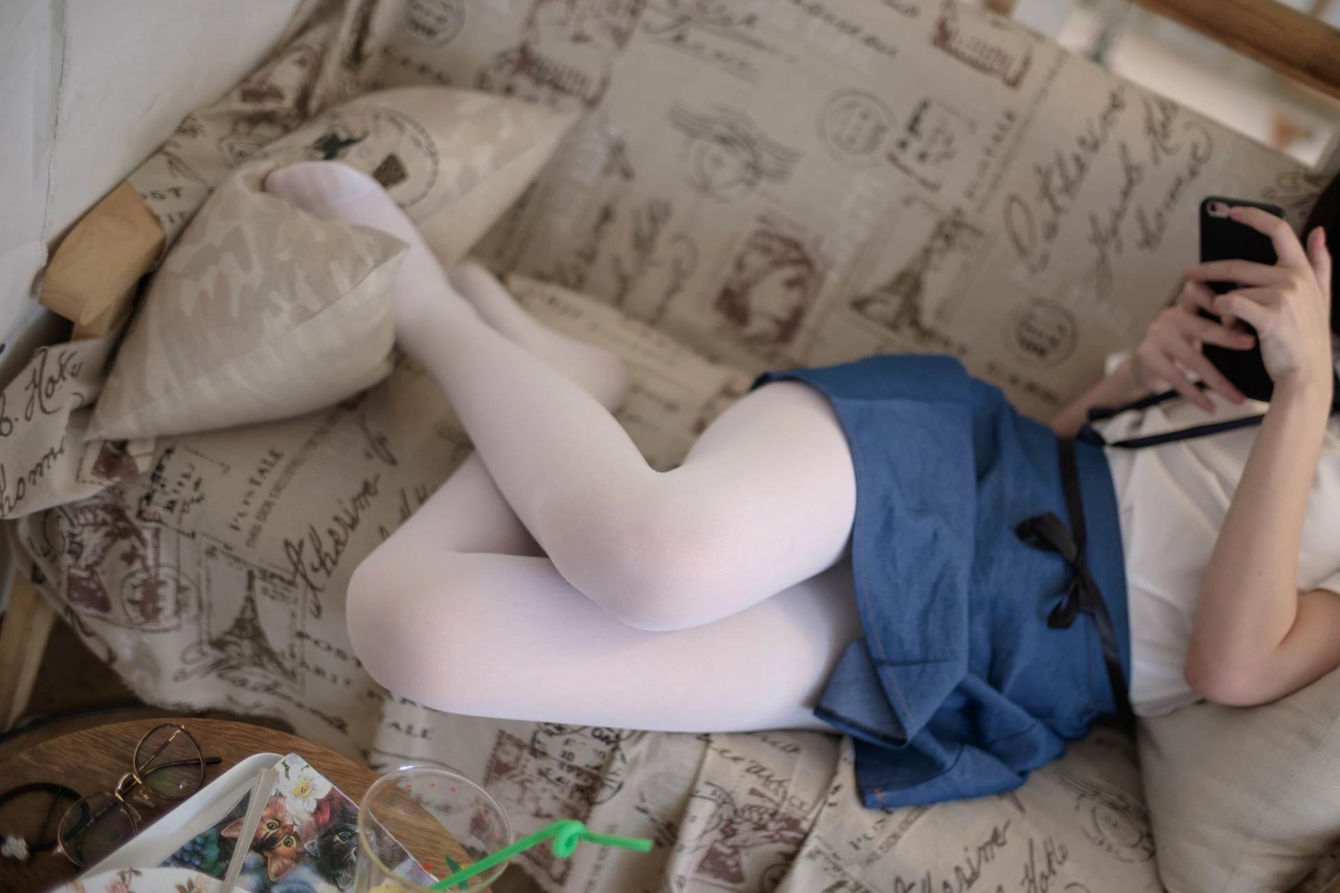 森萝财团 R15-021 [71P-392M]学生装, 森萝财团, 白丝, 美腿