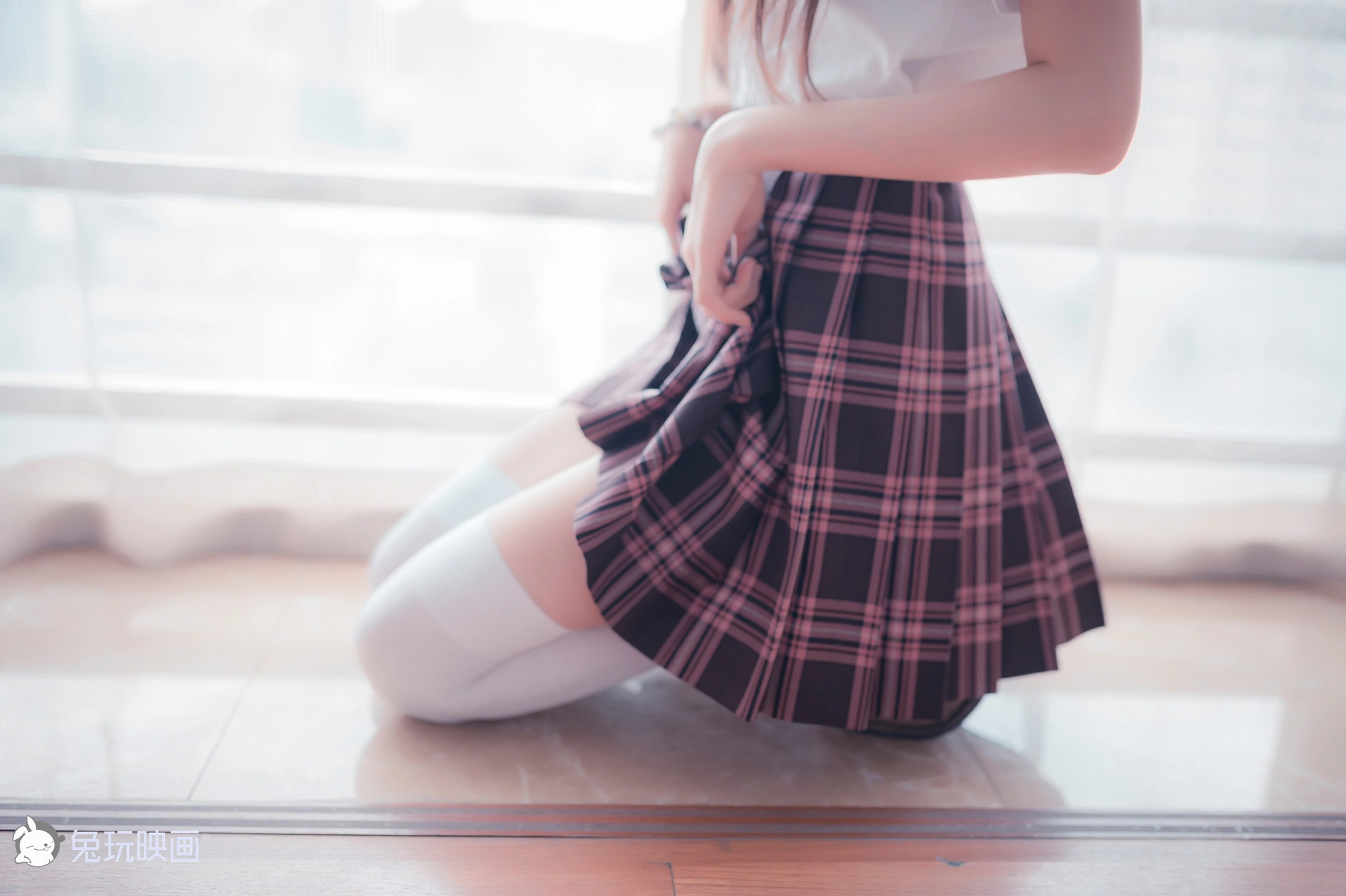 C07.005 窗边的小细腿 [43P-95MB]