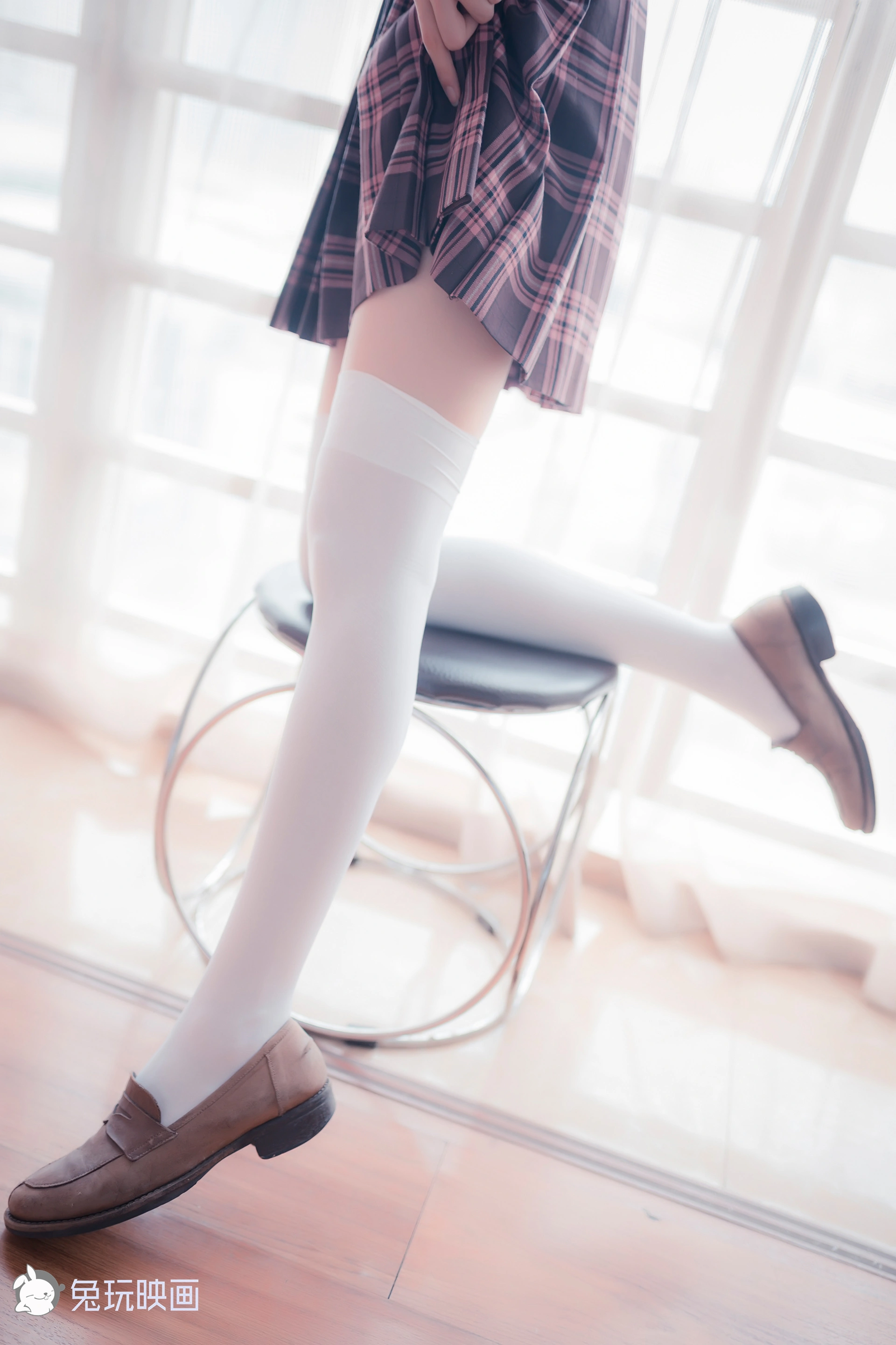 C07.005 窗边的小细腿 [43P-95MB]