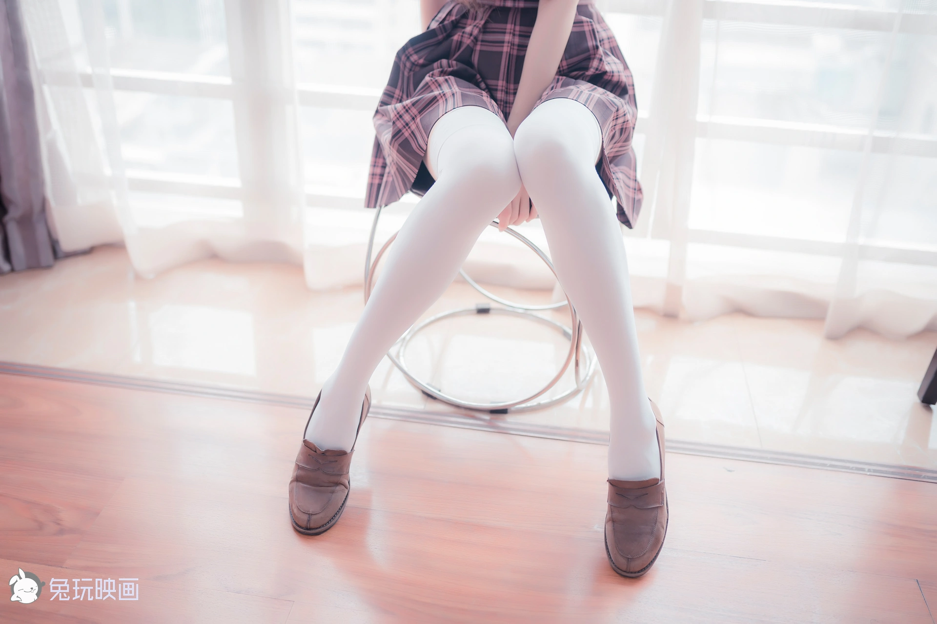 C07.005 窗边的小细腿 [43P-95MB]