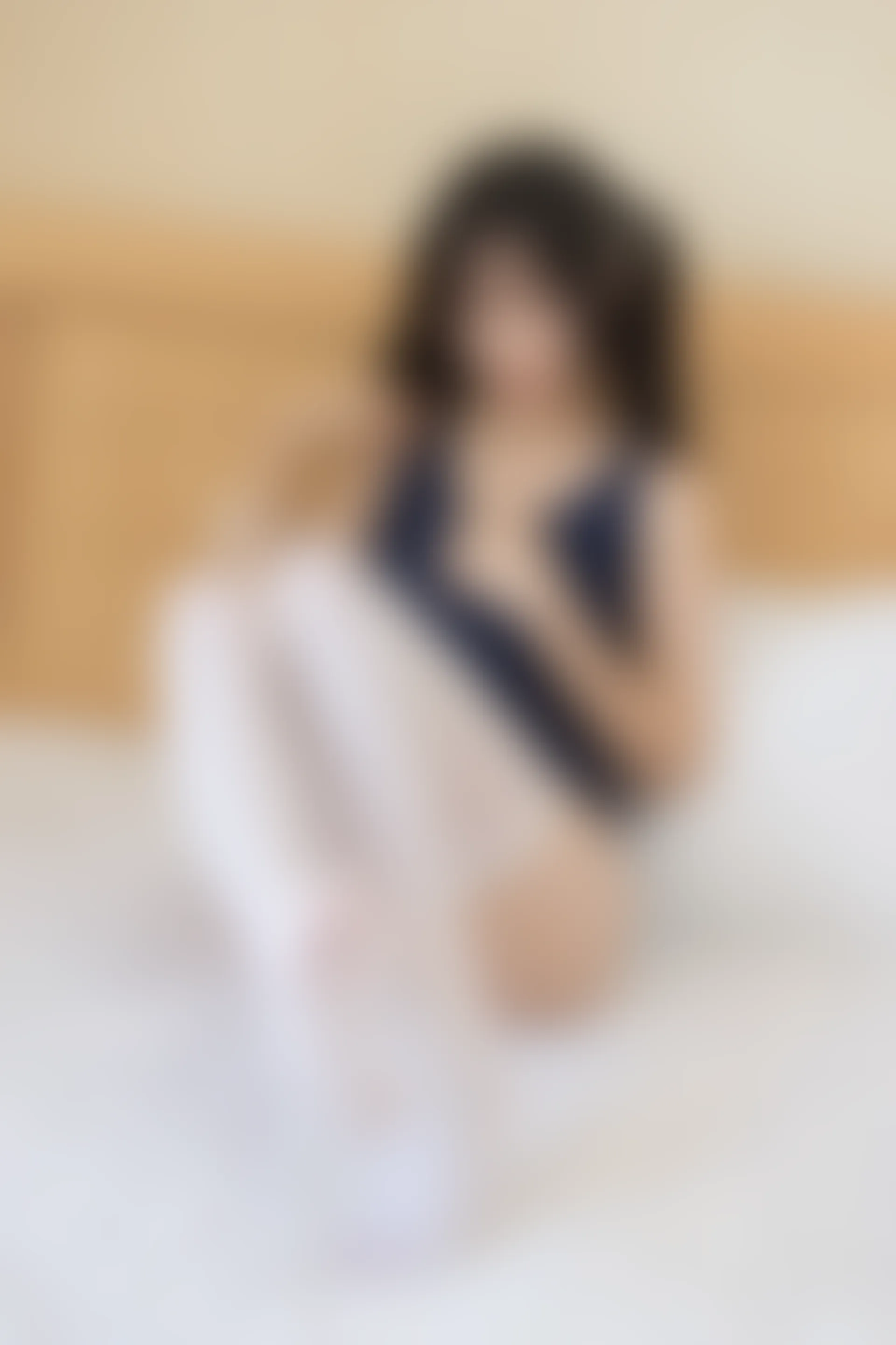 轻兰映画 SPL.011 [72P-137M]白丝, 美腿, 美足, 轻兰映画