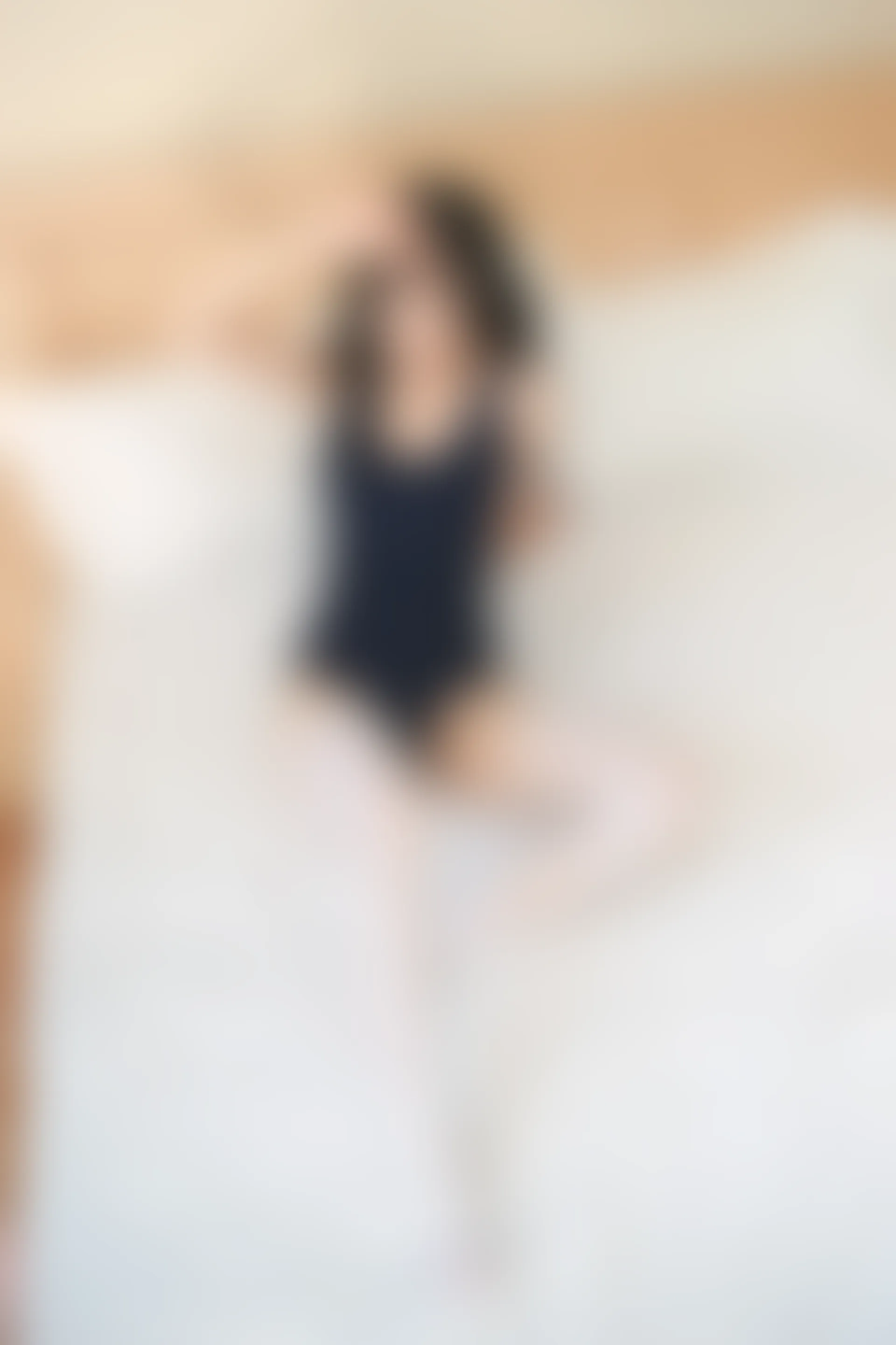 轻兰映画 SPL.011 [72P-137M]白丝, 美腿, 美足, 轻兰映画