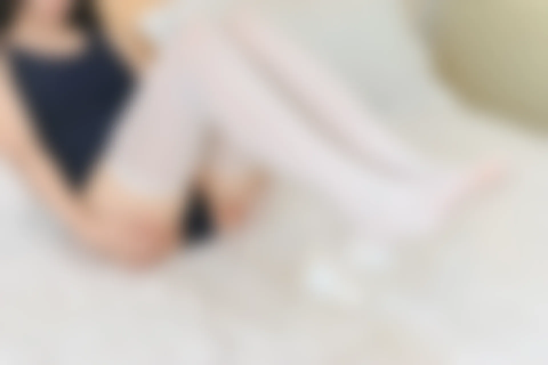 轻兰映画 SPL.011 [72P-137M]白丝, 美腿, 美足, 轻兰映画