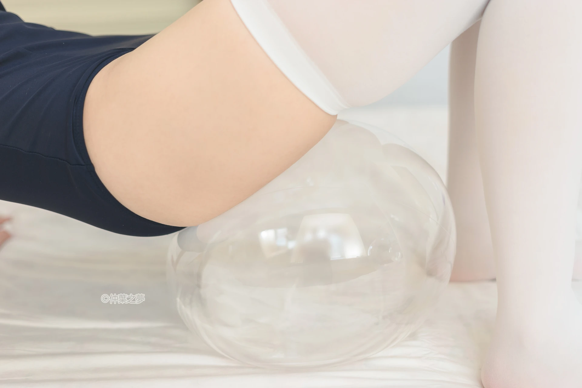 轻兰映画 SPL.011 [72P-137M]白丝, 美腿, 美足, 轻兰映画