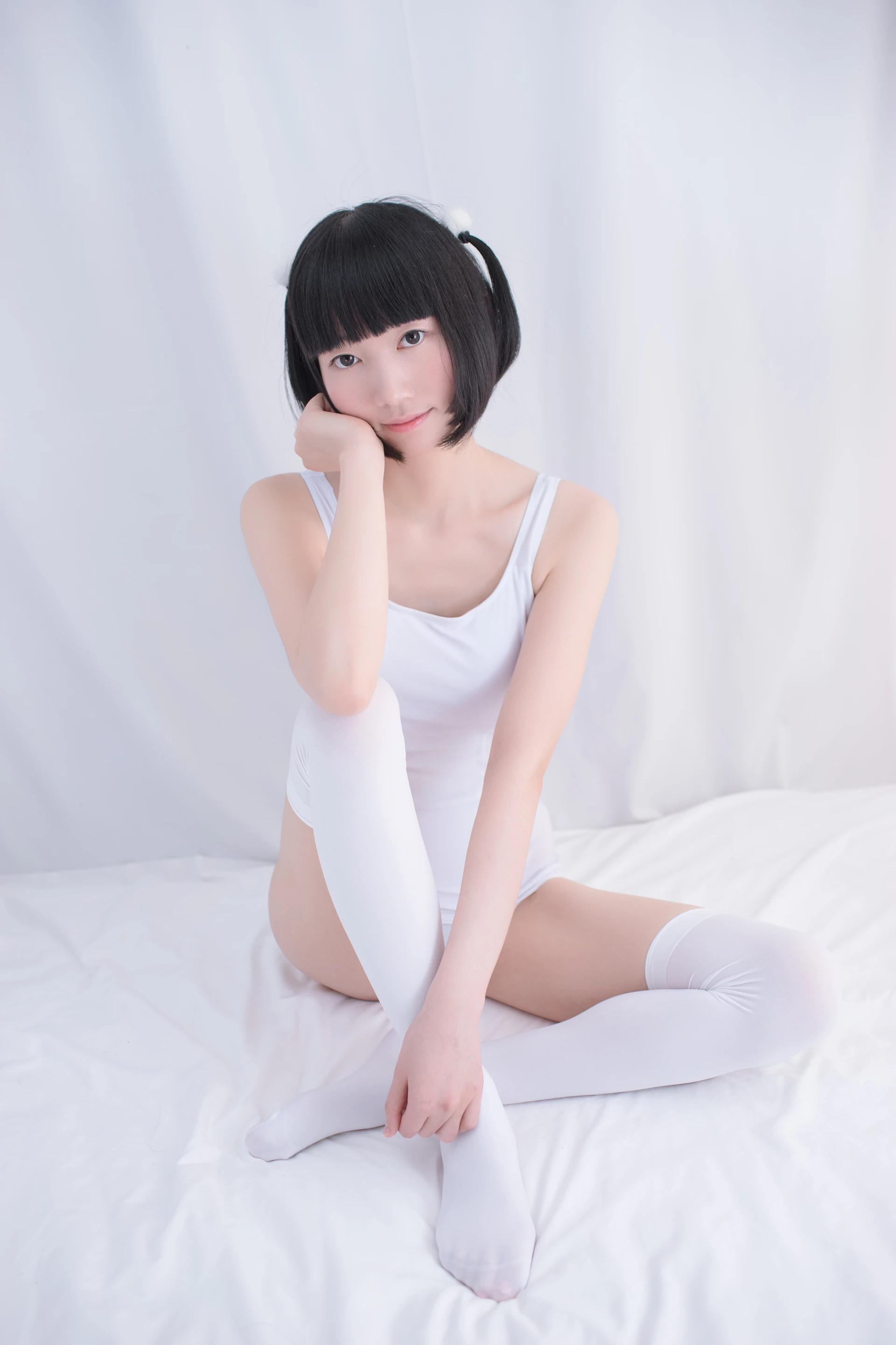 轻兰映画 SPL.001 [44P-192M]白丝, 美腿, 轻兰映画——标签：白丝, 美腿, 轻兰映画