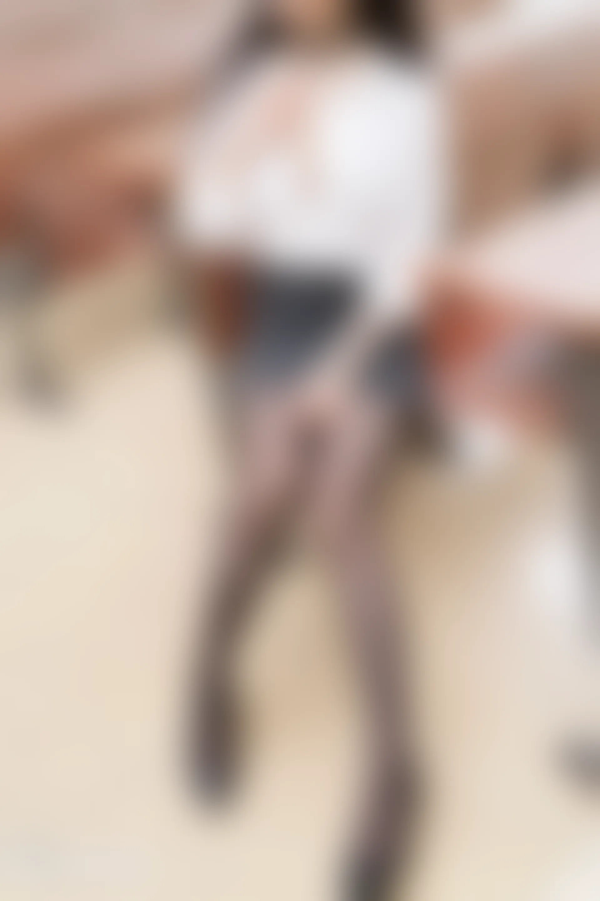 C06.003 黑丝OL [40P-309MB]