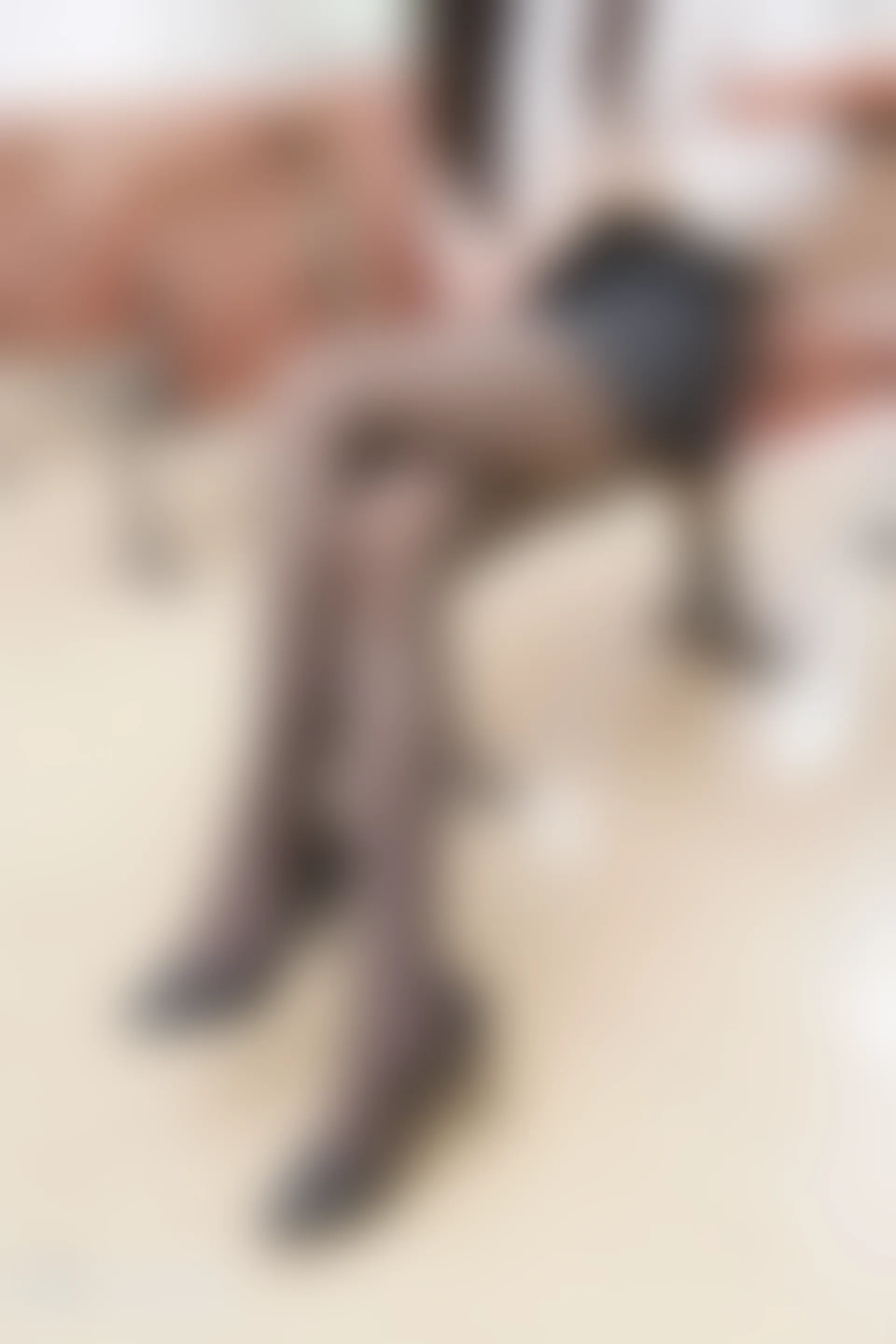 C06.003 黑丝OL [40P-309MB]