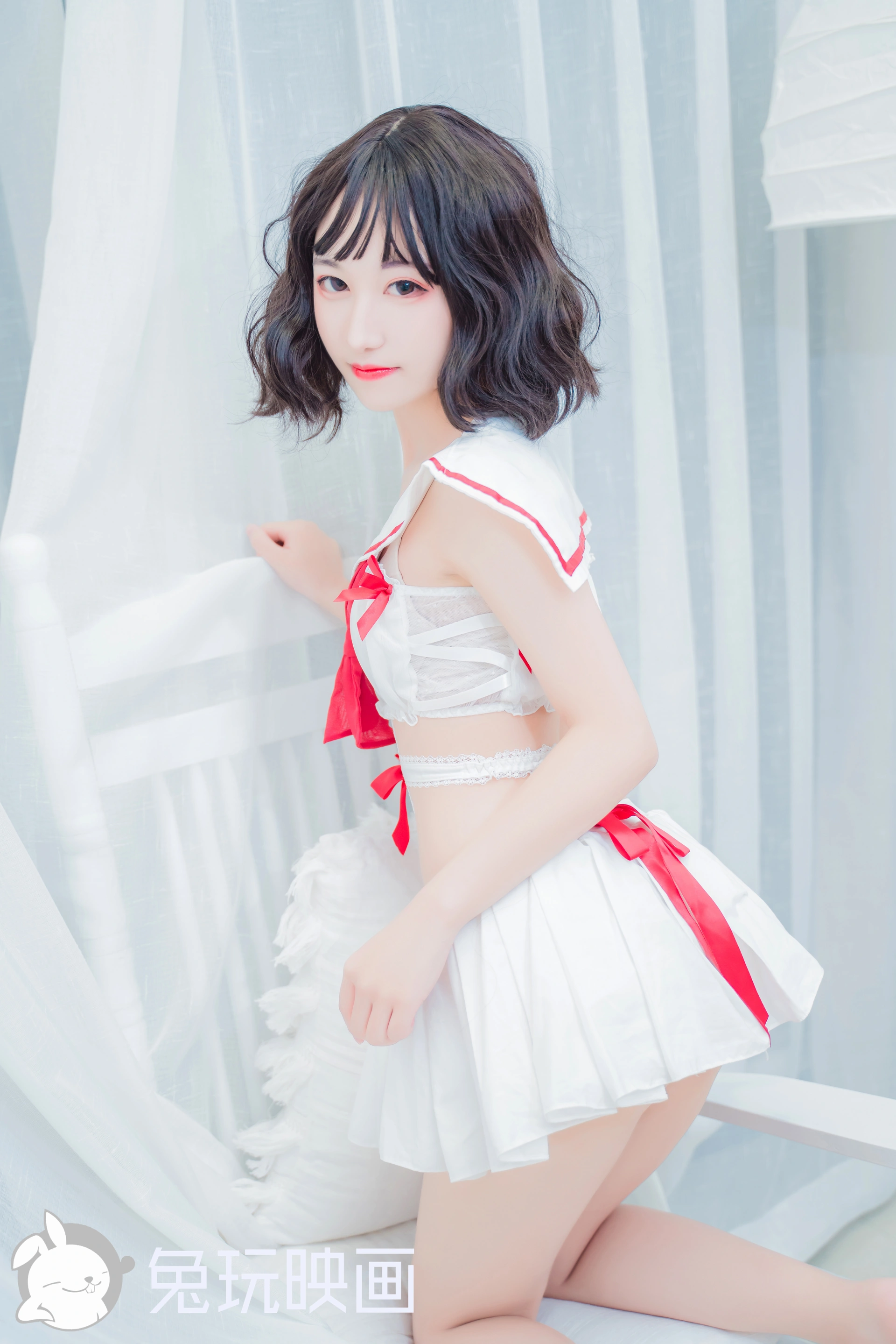 C33.002 红白水手裙 [40P-590MB]