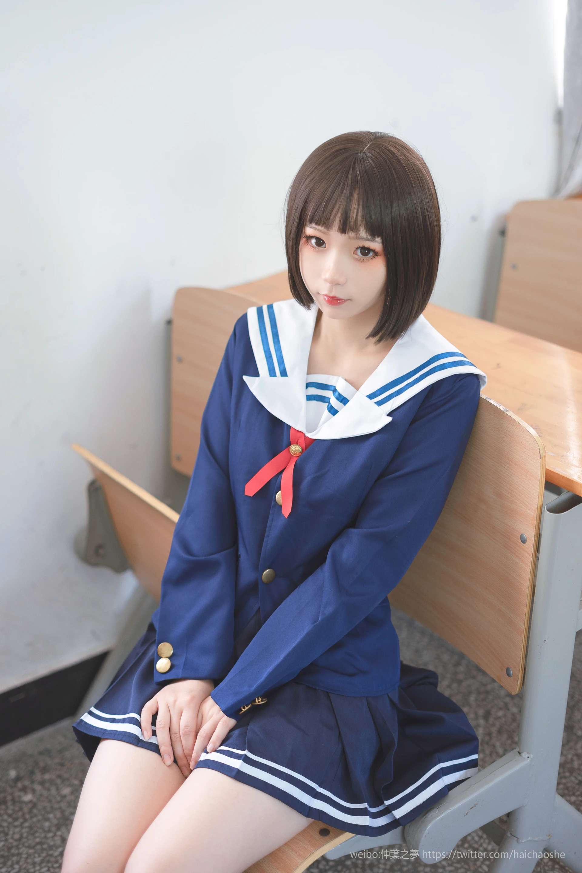 轻兰映画 Grand.013 [71P-391M]校服, 美腿, 美足, 轻兰映画, 黑丝